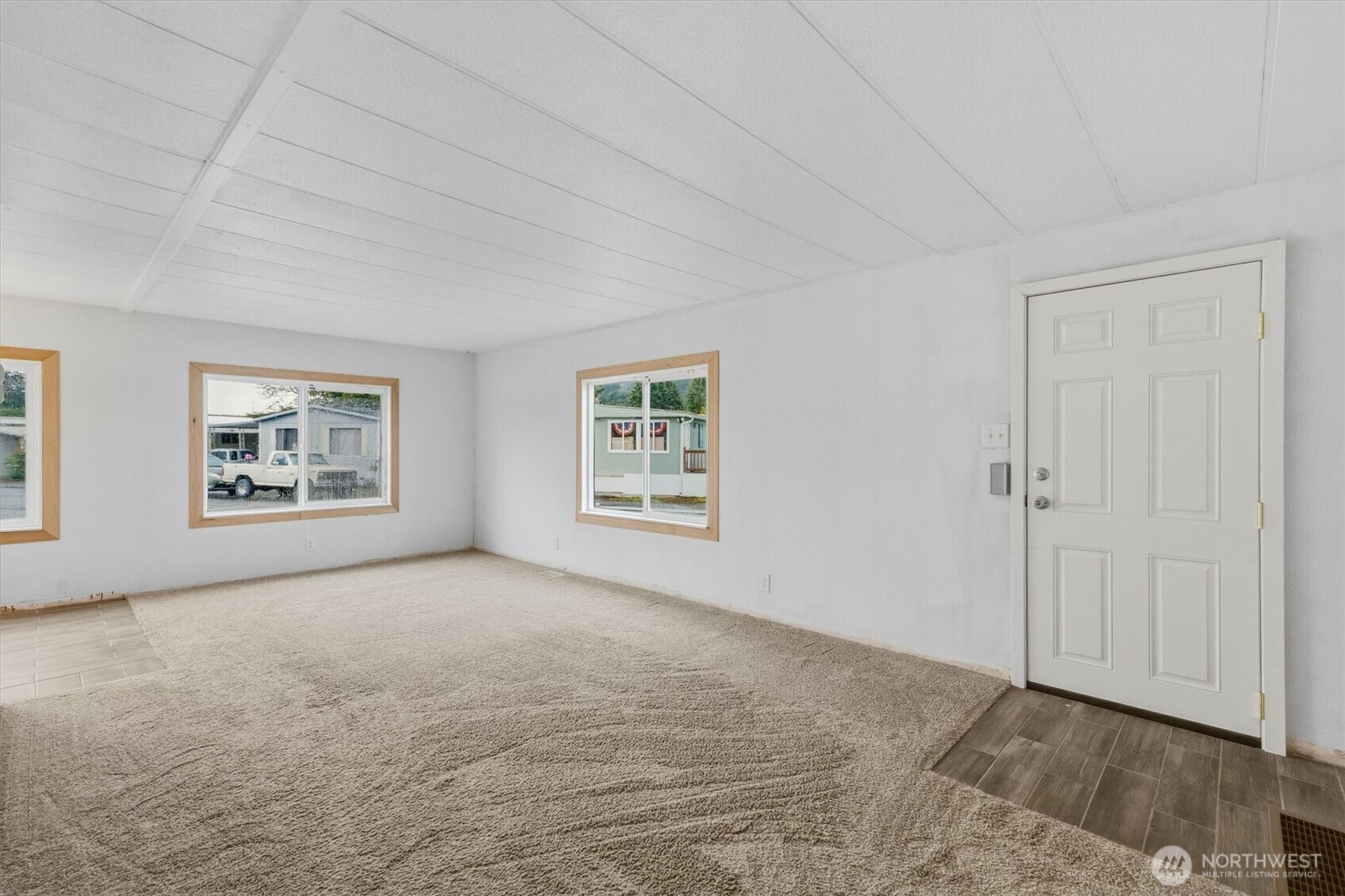 4400 Ocean Beach Highway 33 Property Photo 5