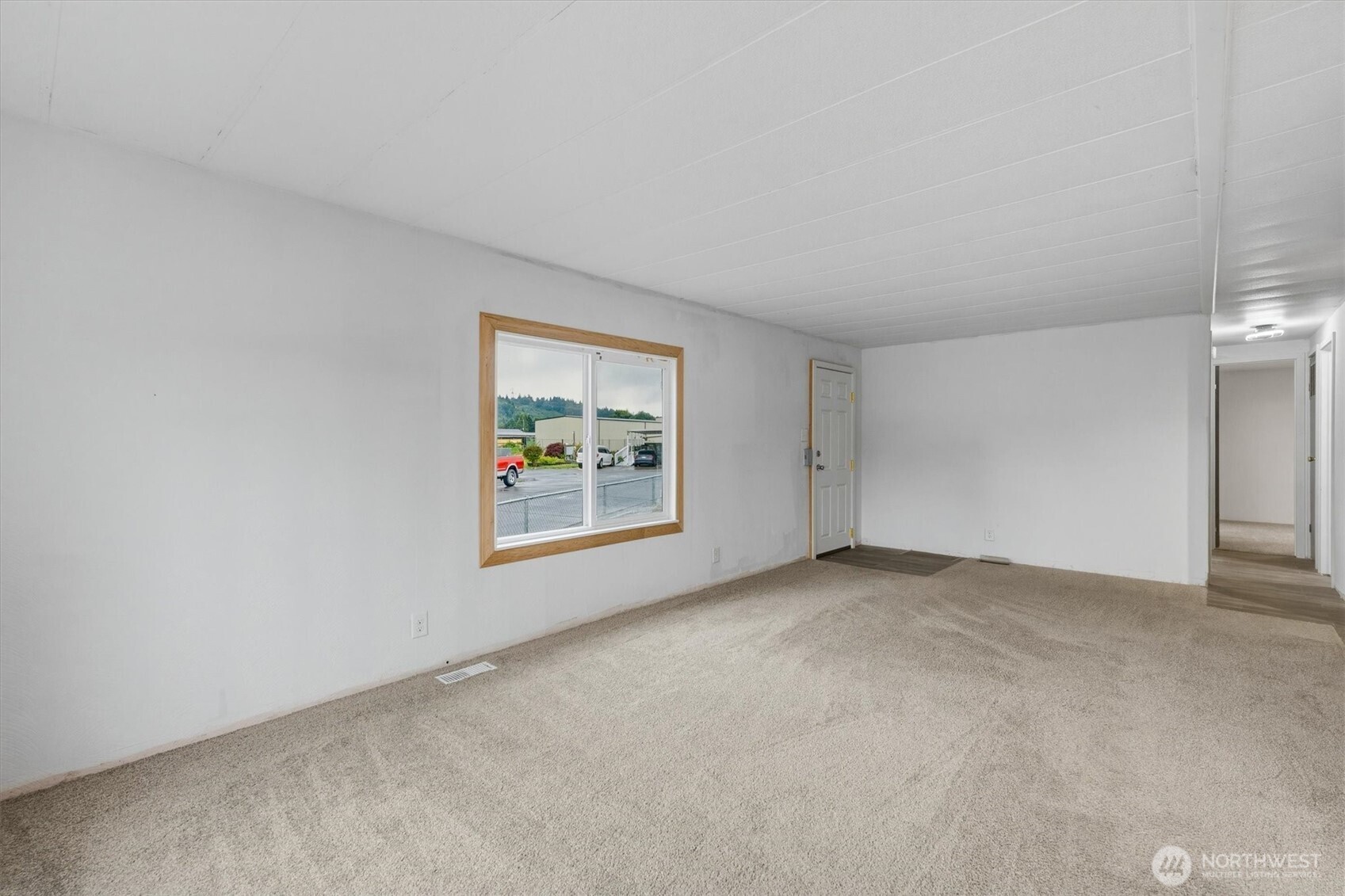 4400 Ocean Beach Highway 33 Property Photo 6