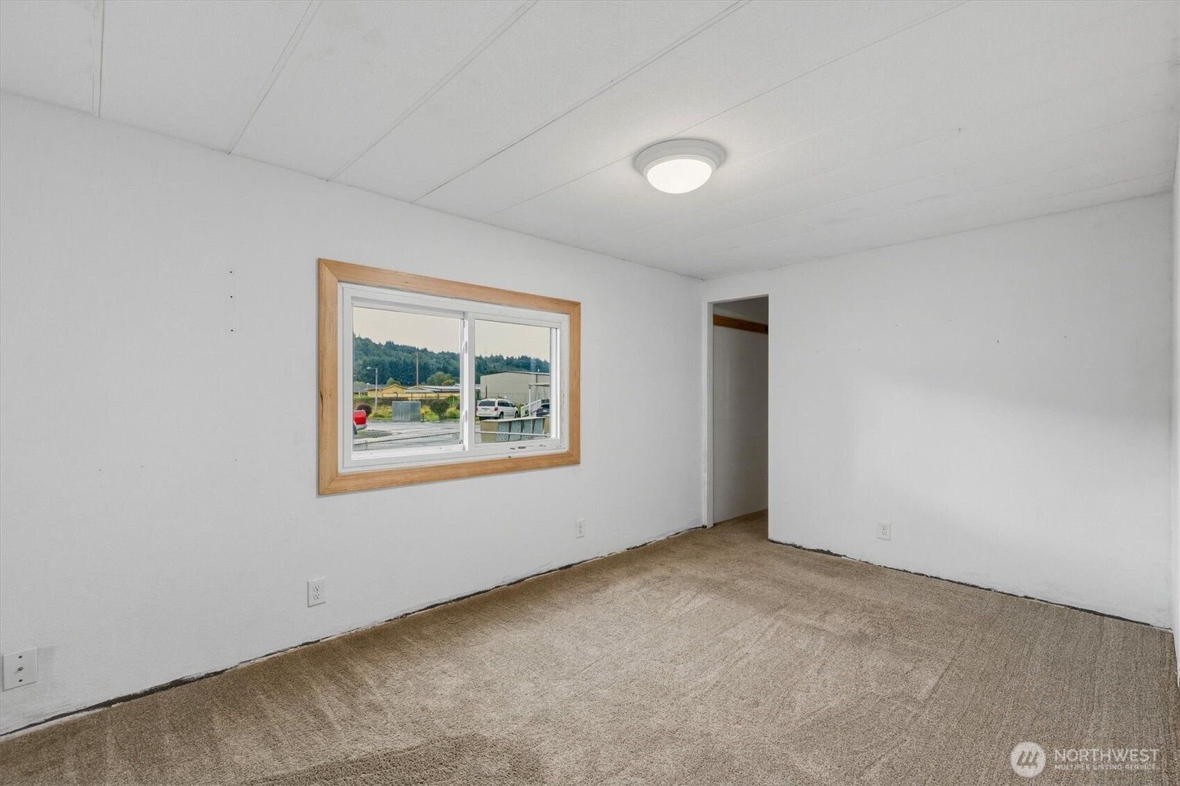 4400 Ocean Beach Highway 33 Property Photo 14