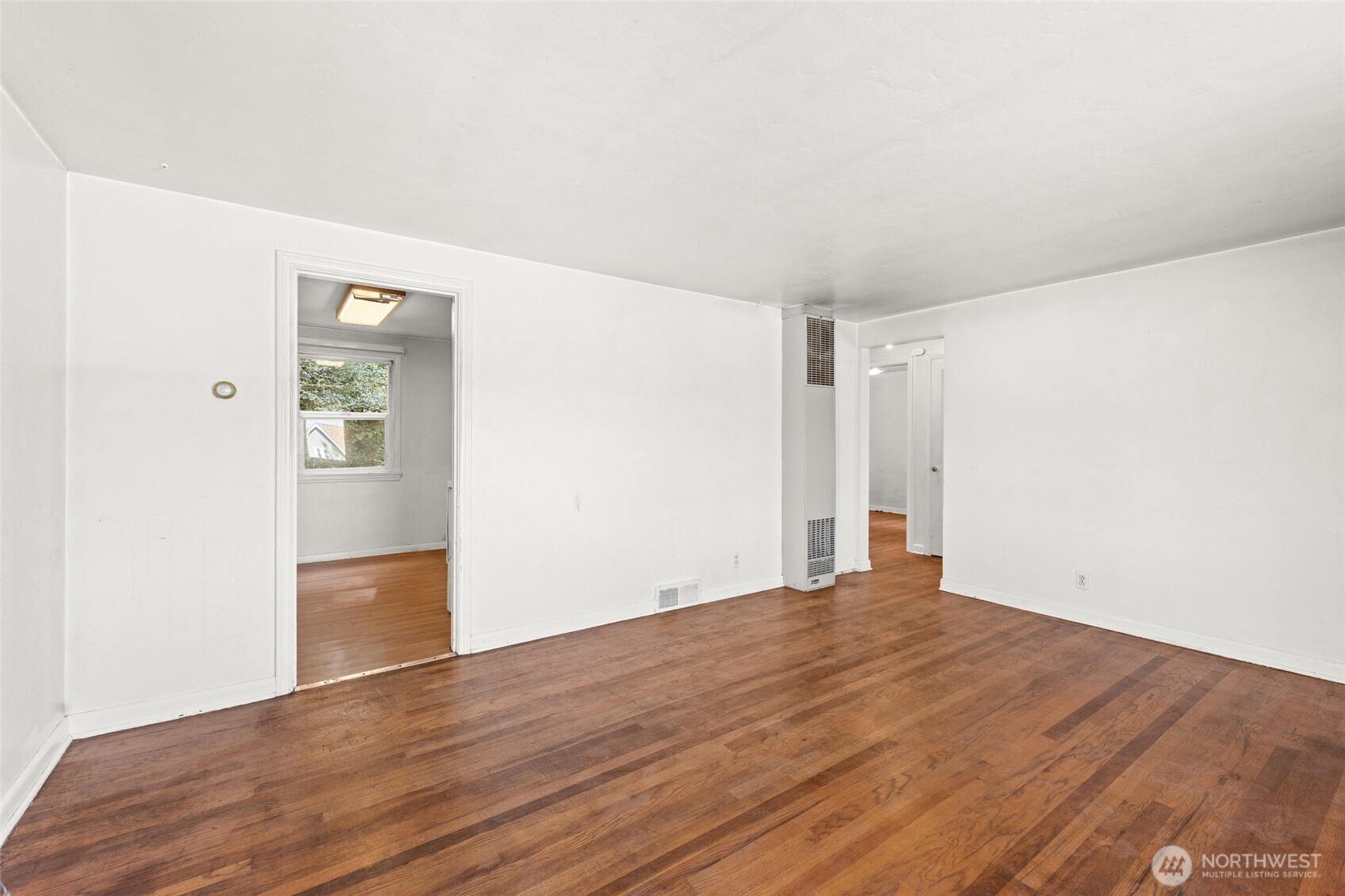 406 Windsor Way Property Photo 11