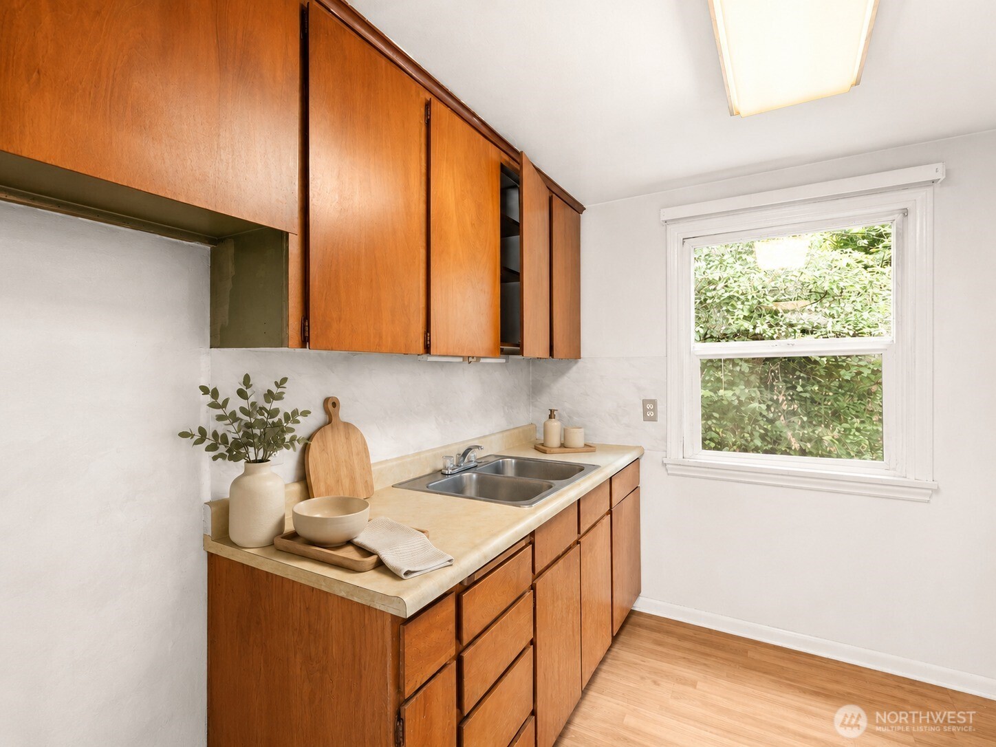 406 Windsor Way Property Photo 15
