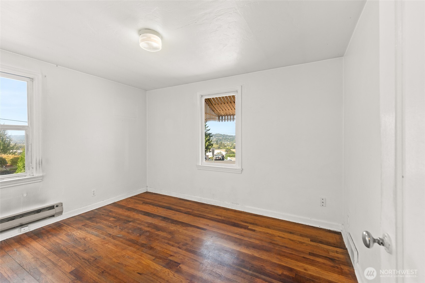 406 Windsor Way Property Photo 27