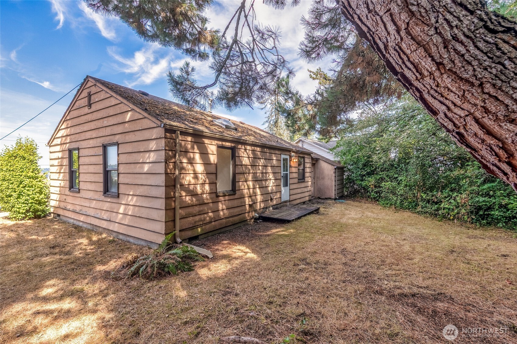 406 Windsor Way Property Photo 32