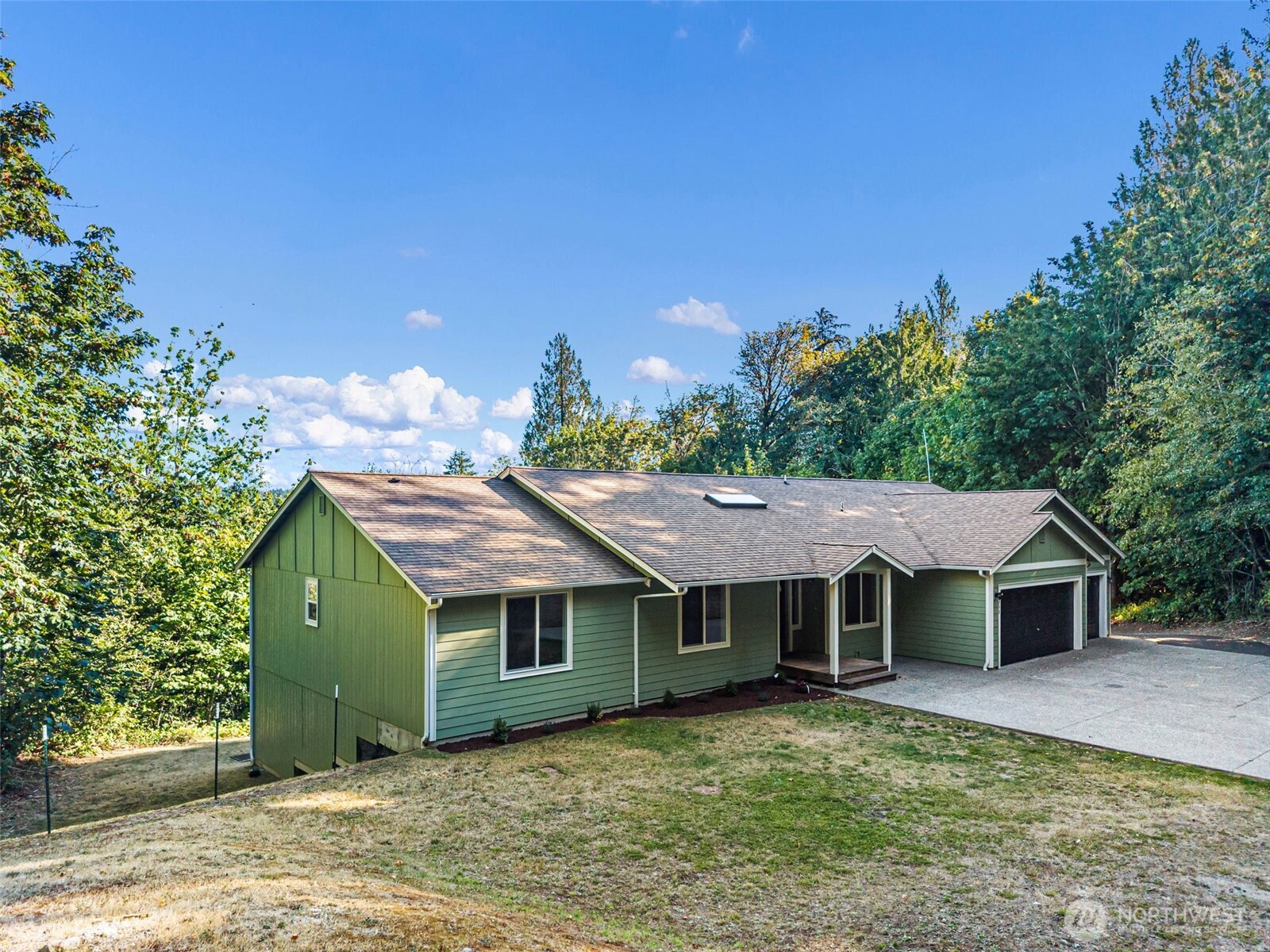 4959 Long Lake Road Property Photo 1
