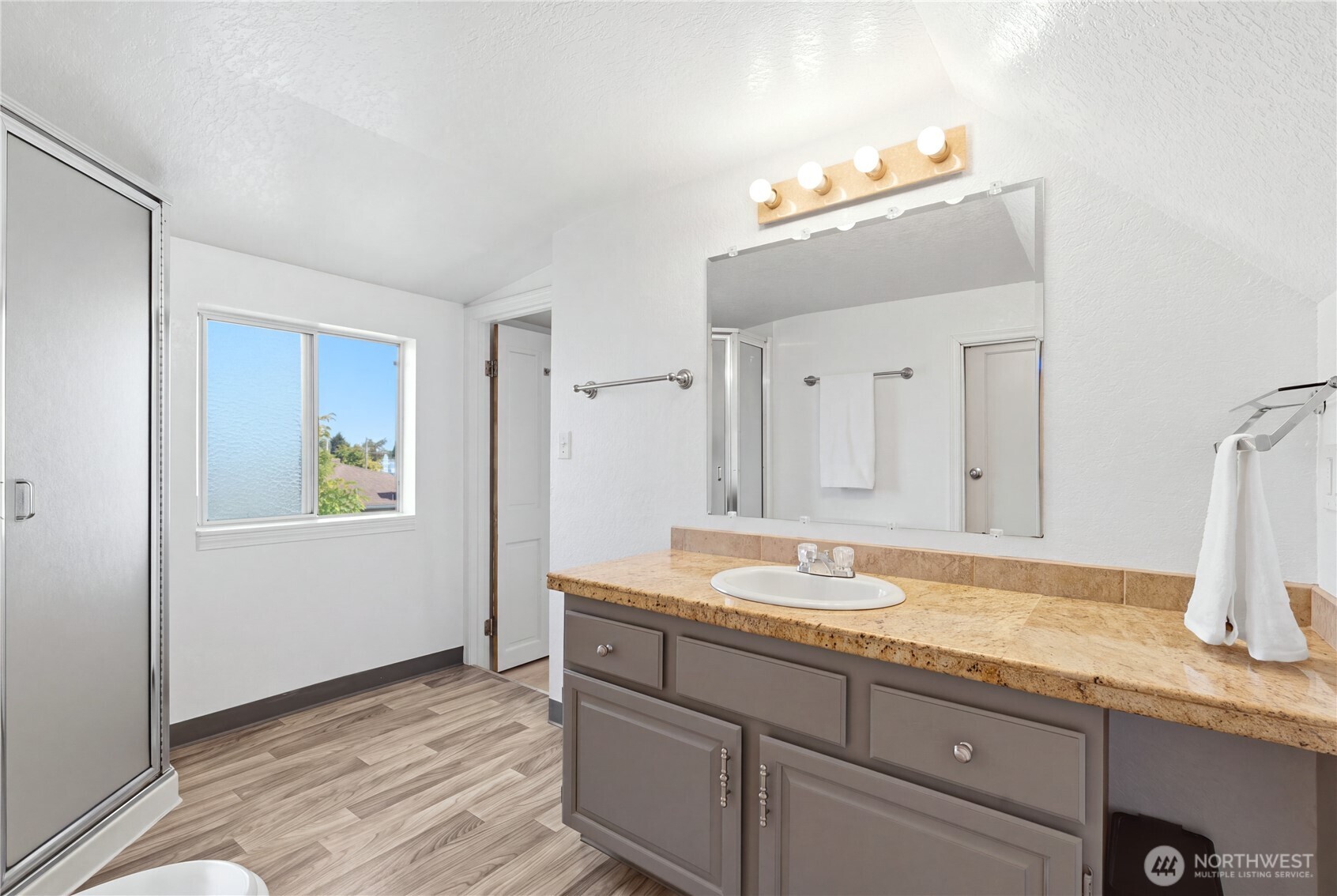 8012 25th Avenue Property Photo 16