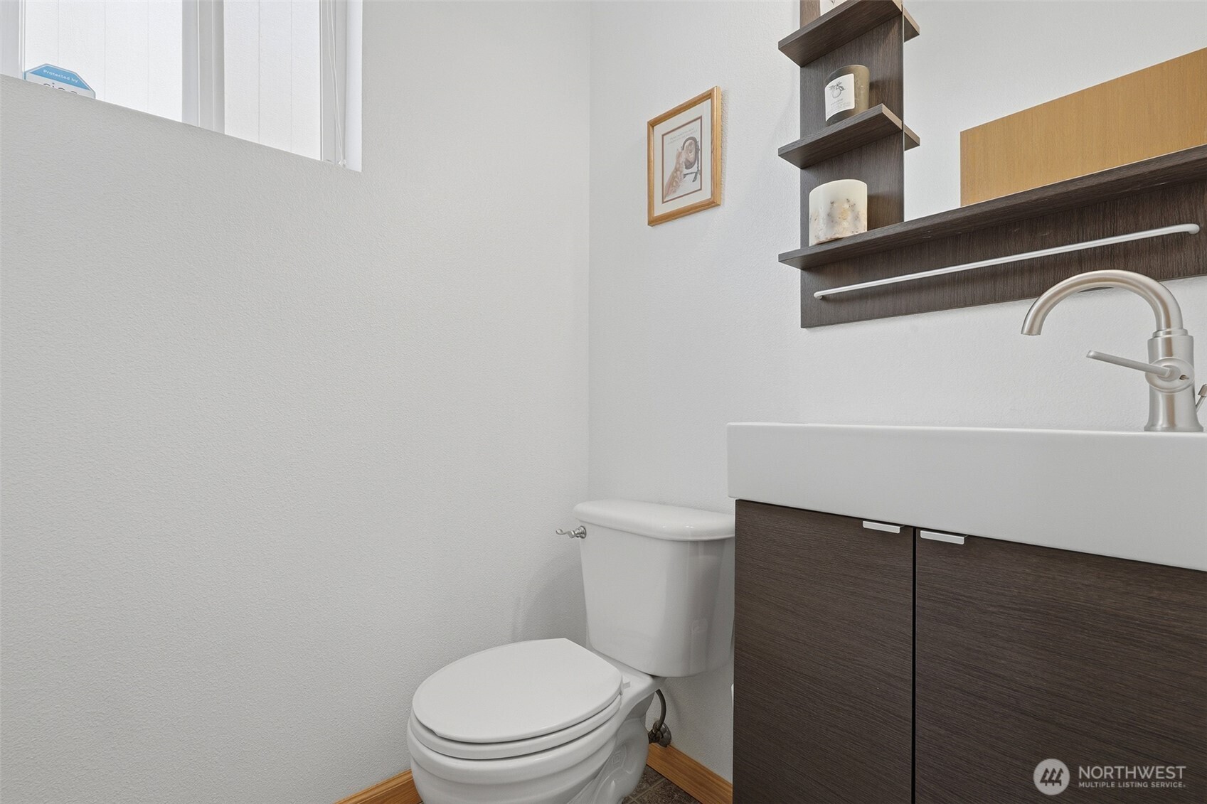 18512 98th Avenue Property Photo 8