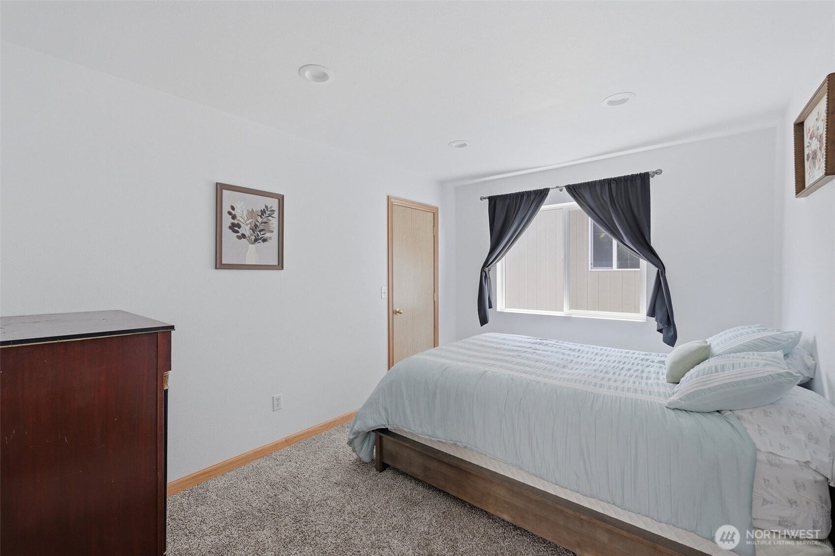 18512 98th Avenue Property Photo 13