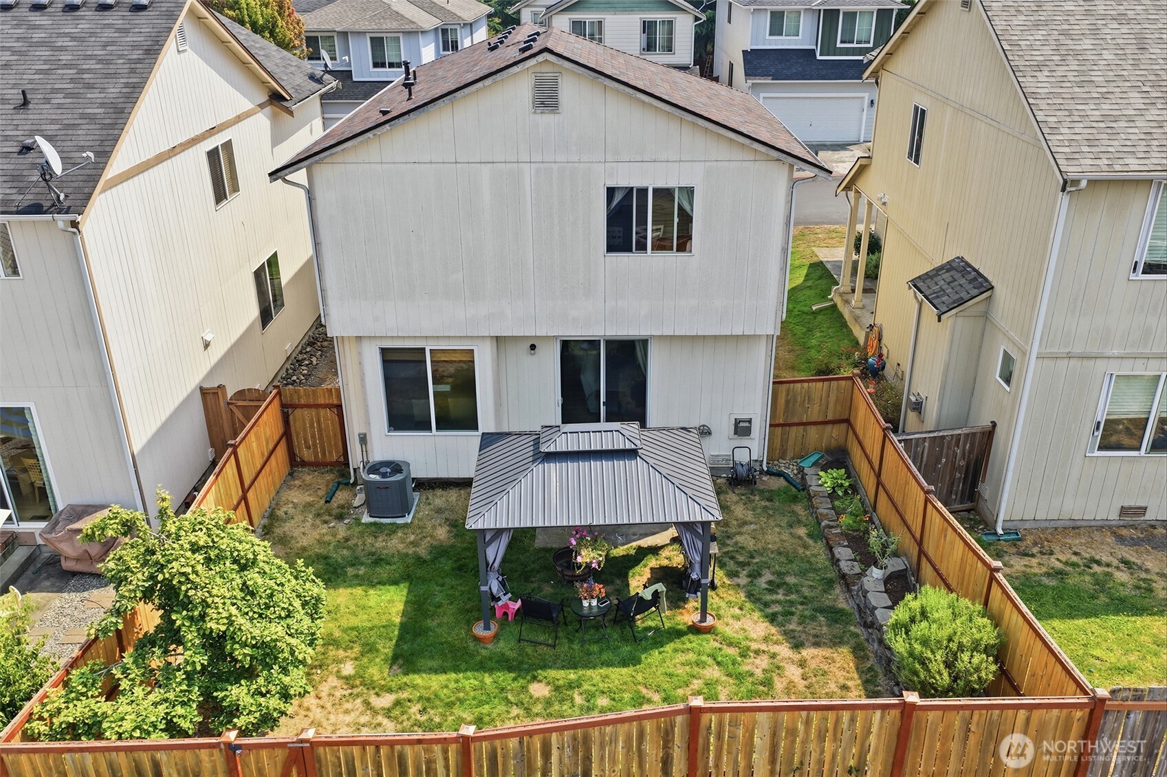 18512 98th Avenue Property Photo 17