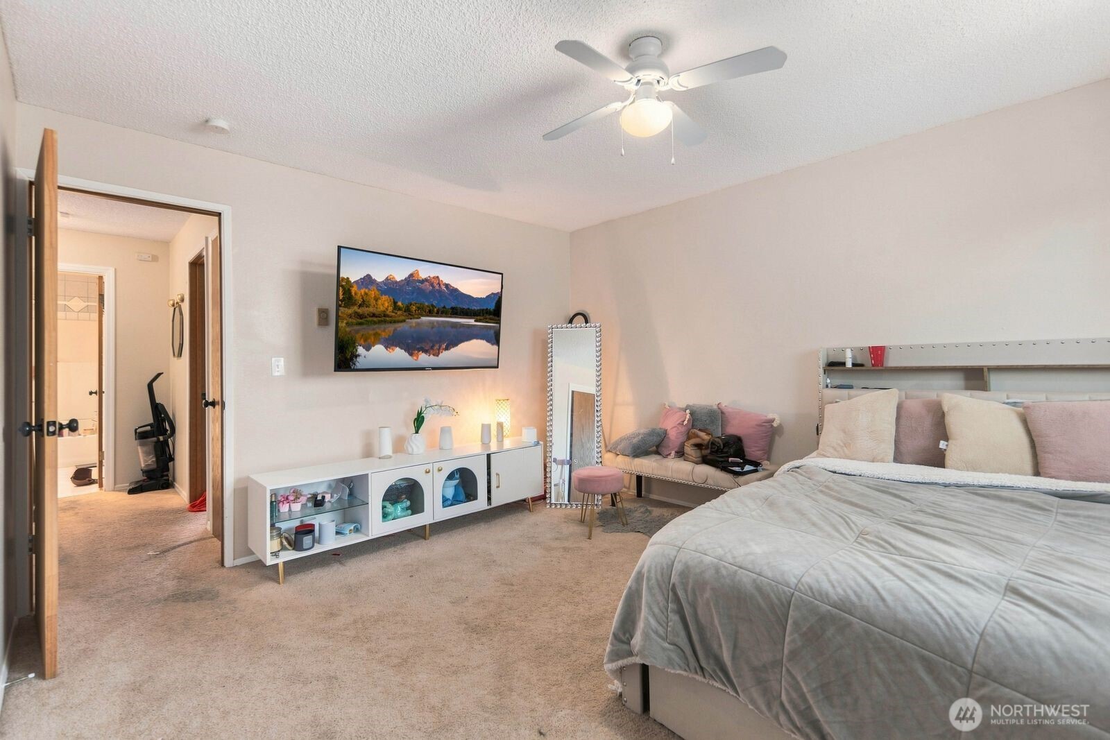 12404 Se 272nd Place C Property Photo 16