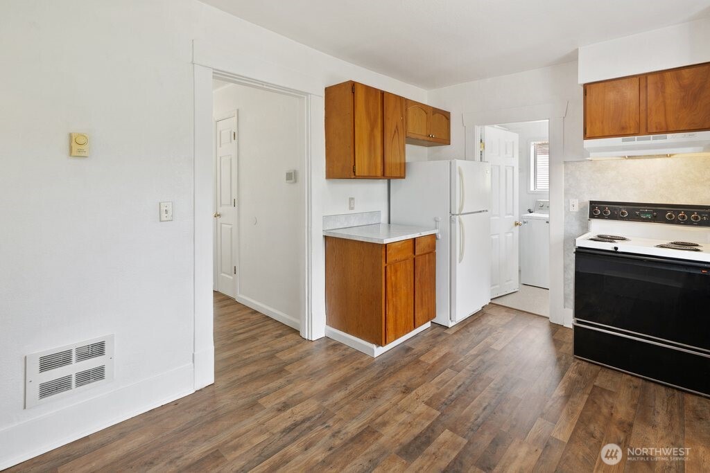 1911 17th Street Property Photo 11