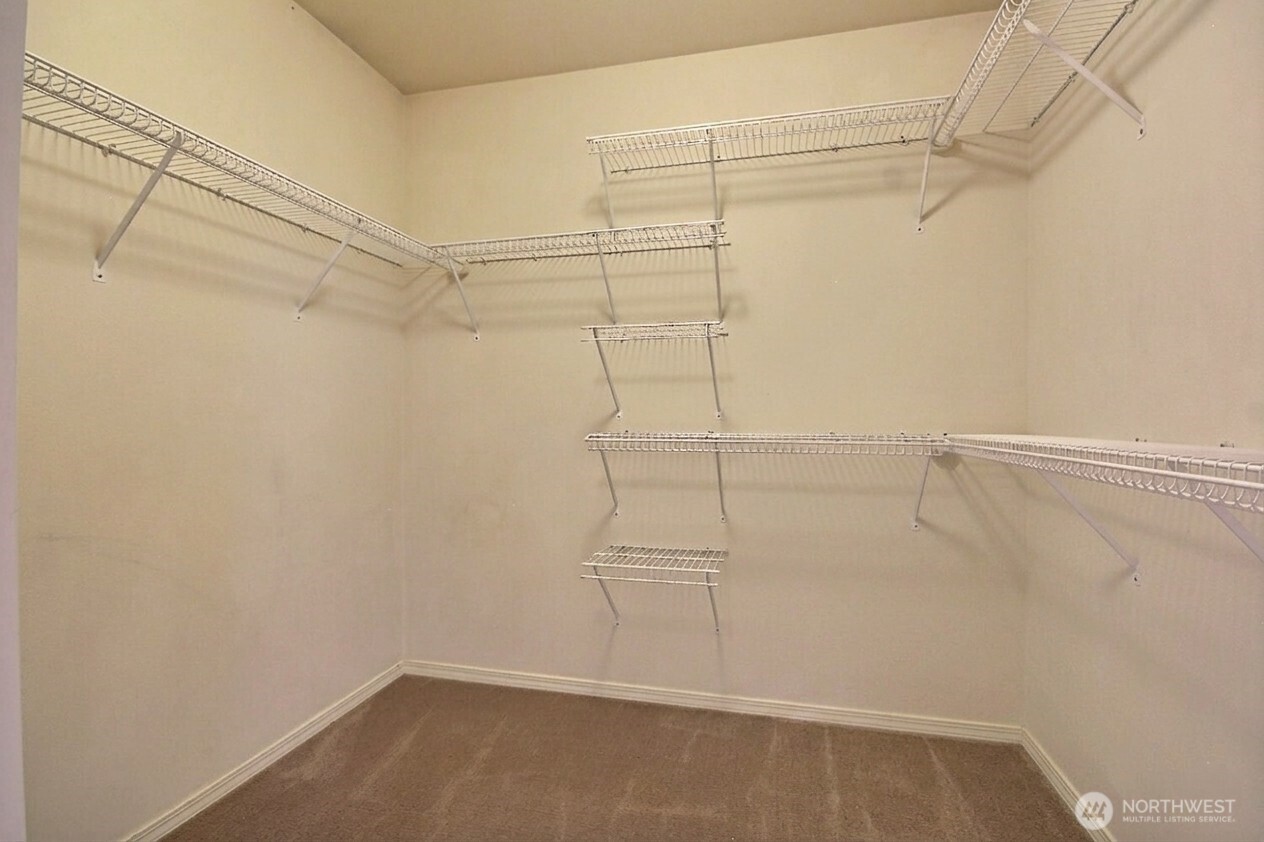 575 Elma Avenue Property Photo 22