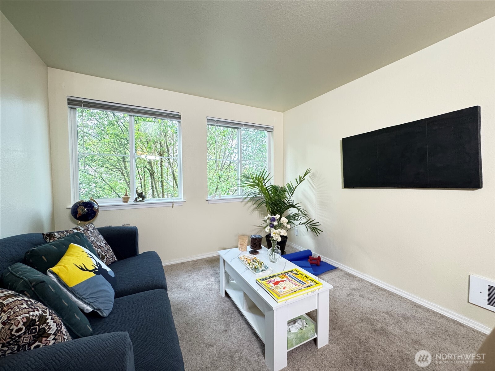 300 10th Ave B305 Property Photo 7
