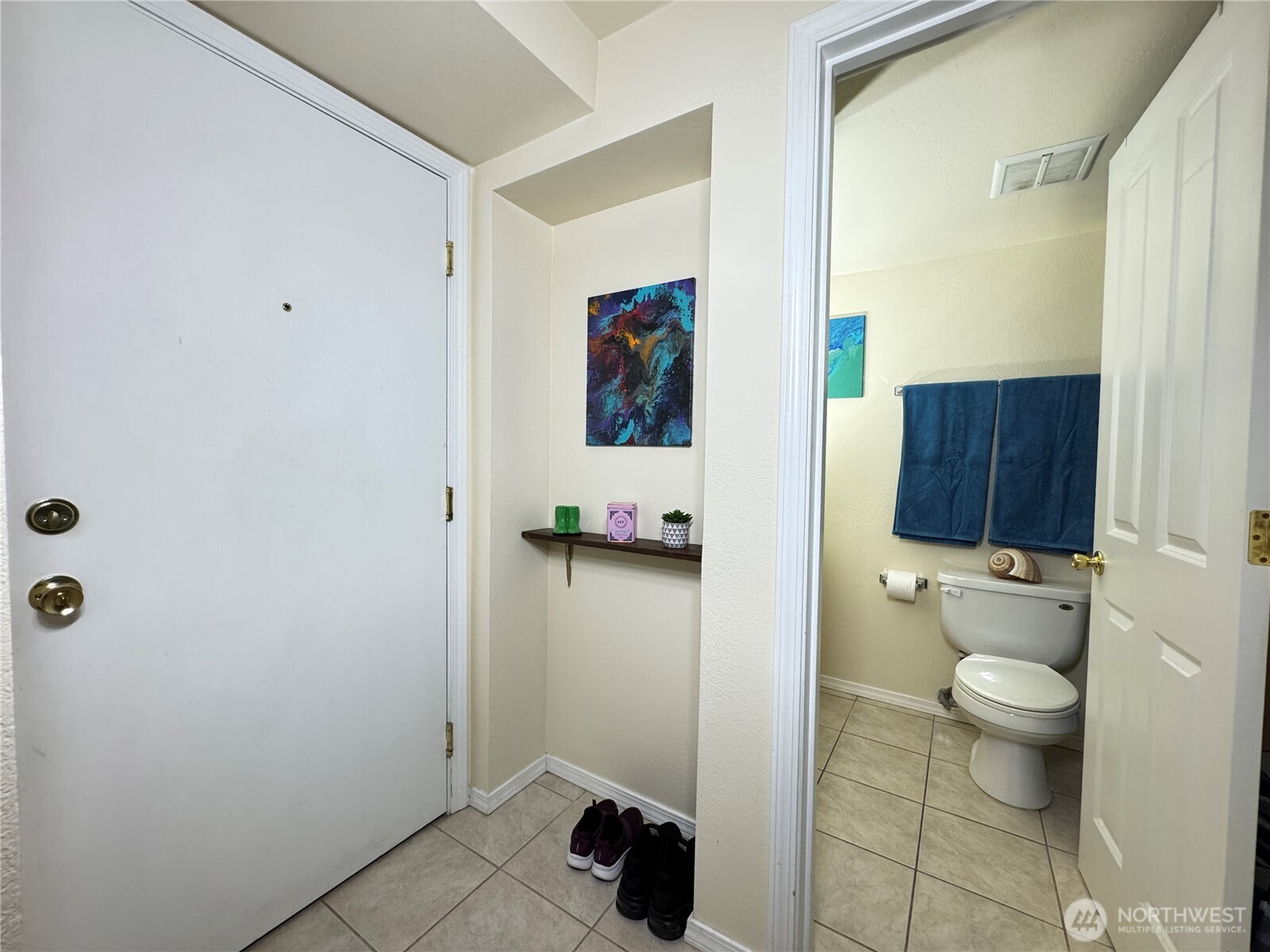 300 10th Ave B305 Property Photo 23