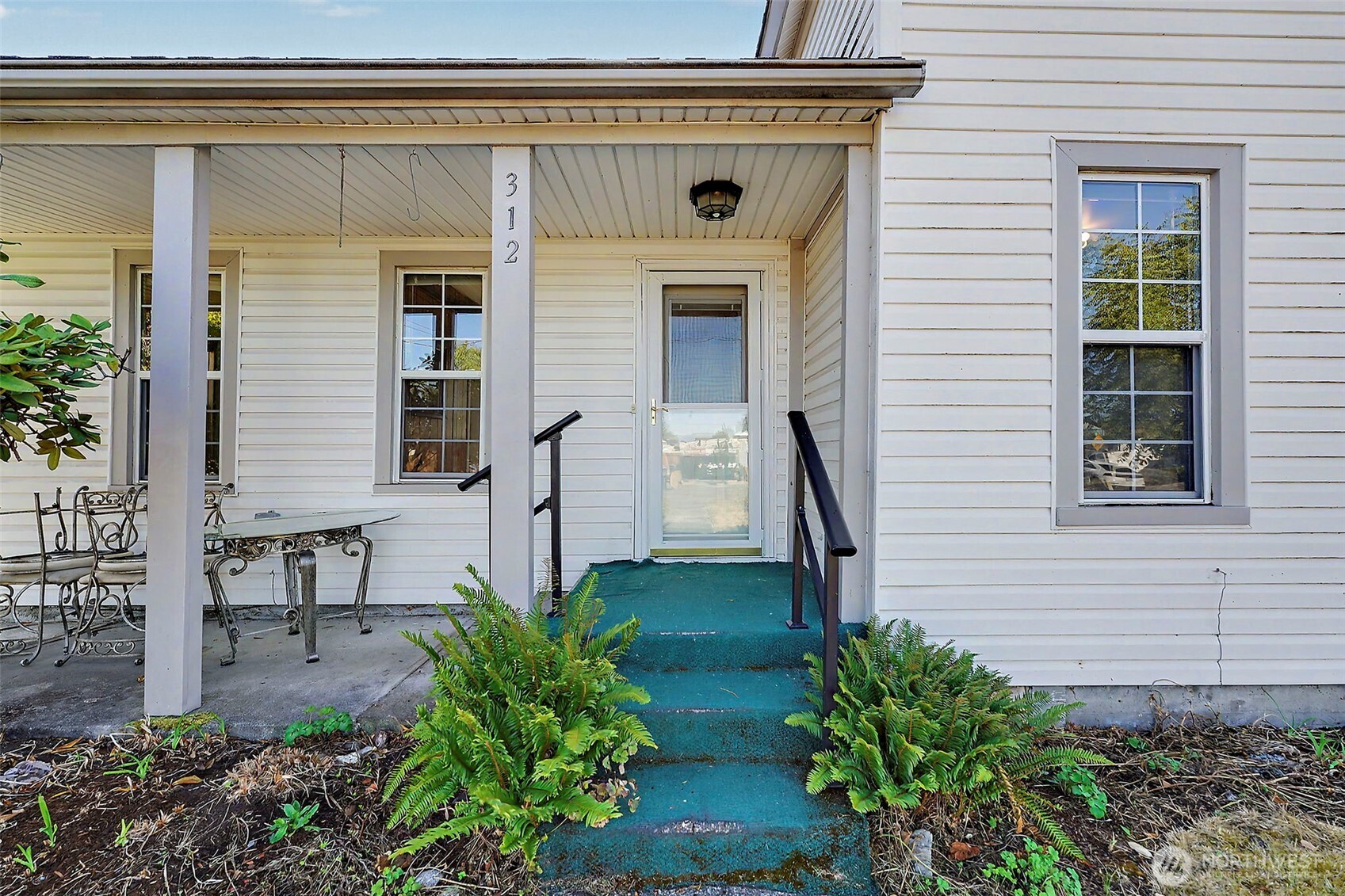 312 Taylor Street Property Photo 2