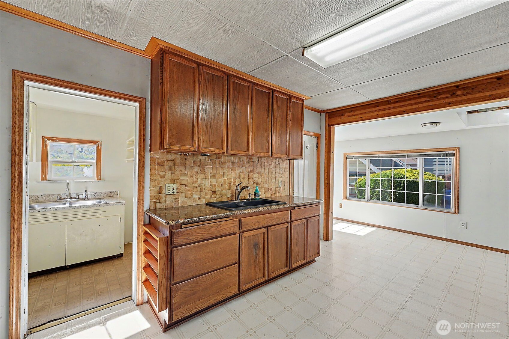 312 Taylor Street Property Photo 6