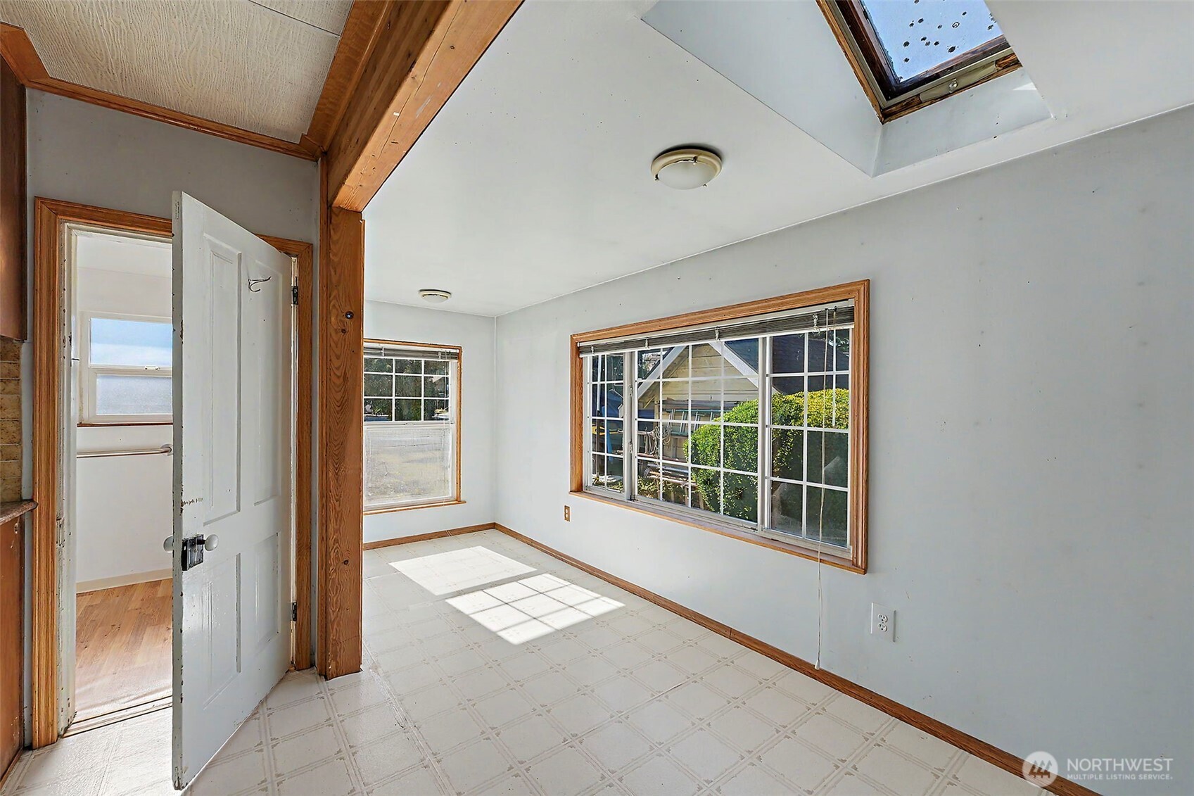 312 Taylor Street Property Photo 8