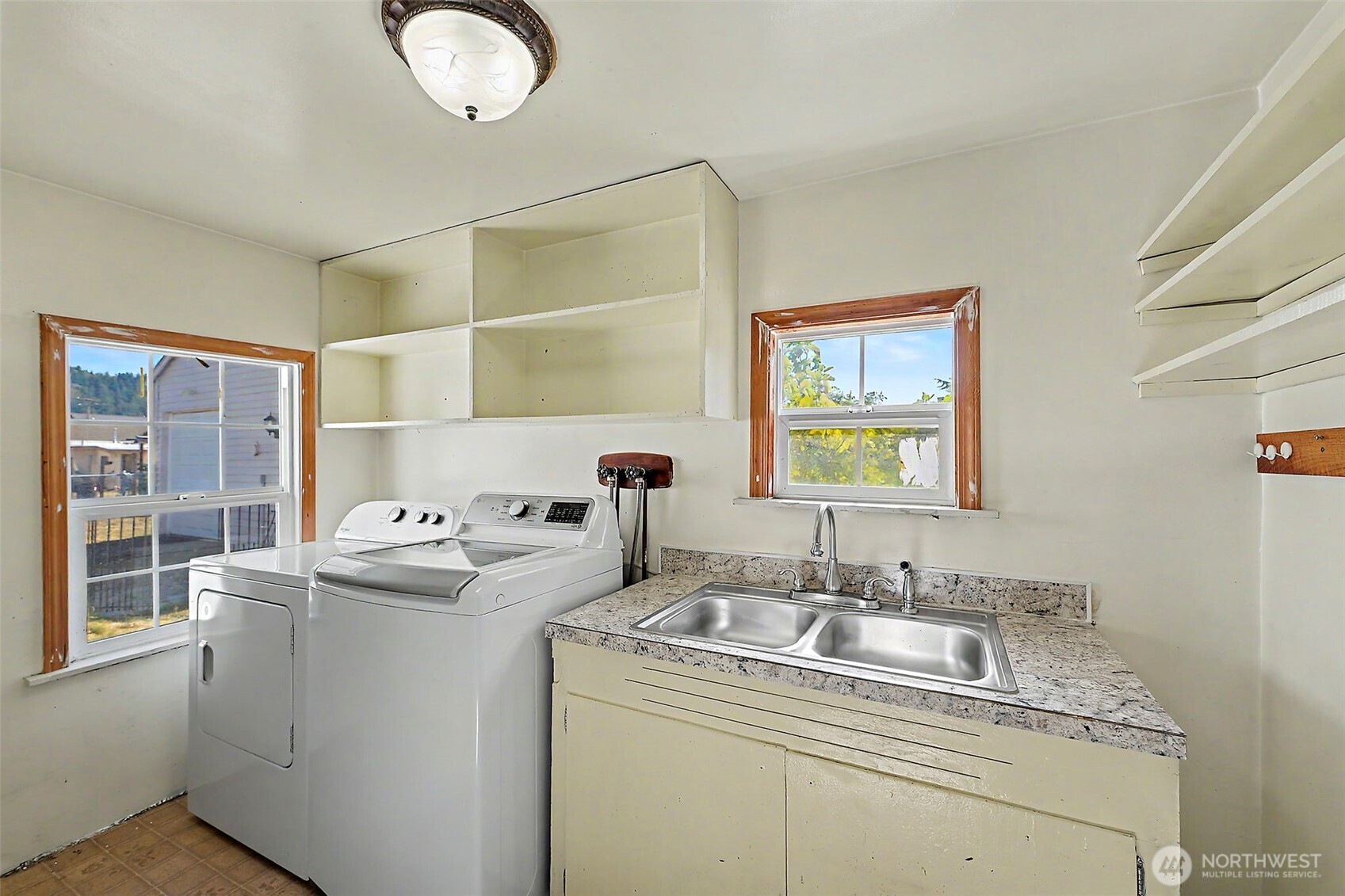 312 Taylor Street Property Photo 14