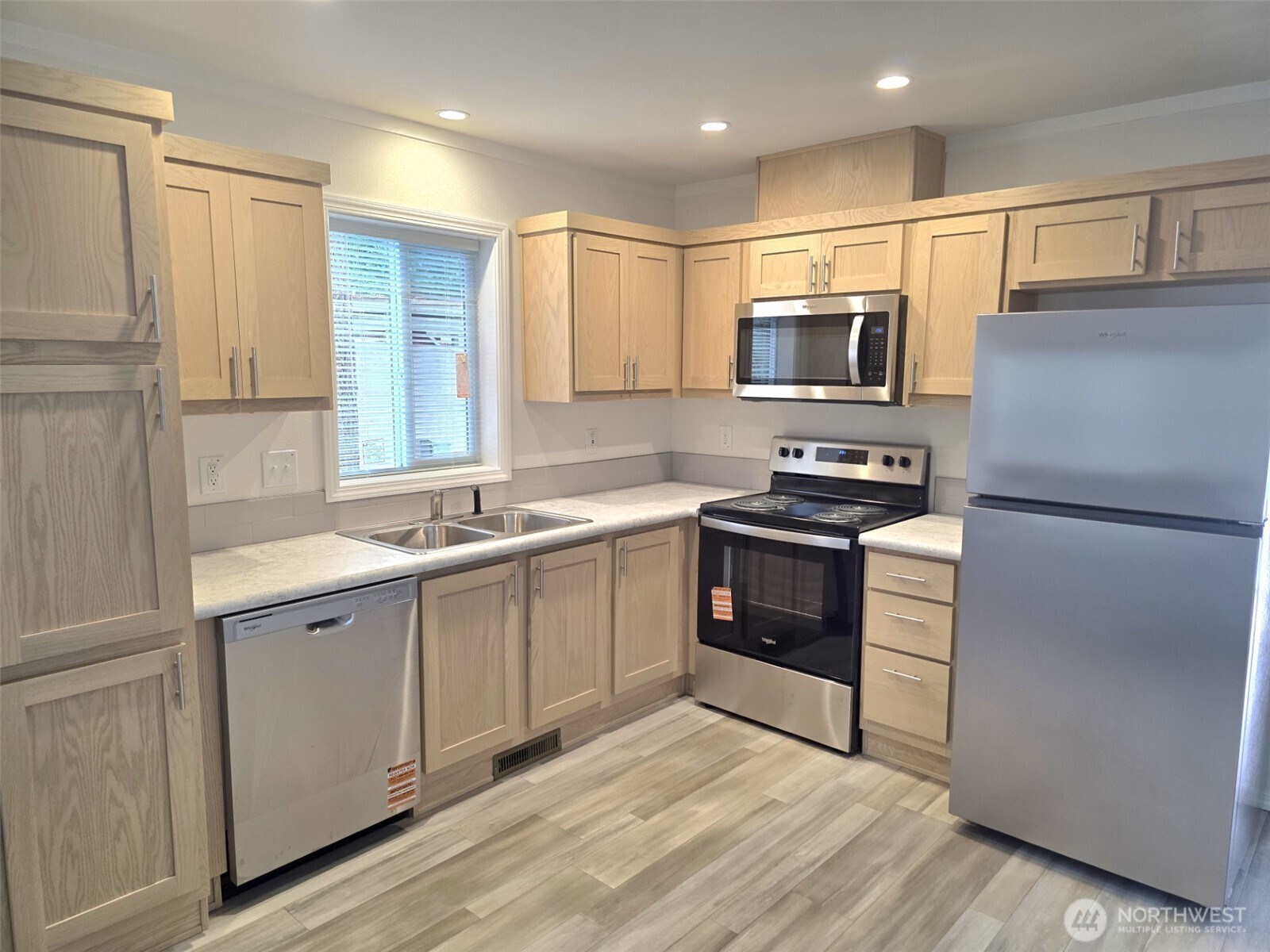 17114 153rd Avenue 19 Property Photo 2