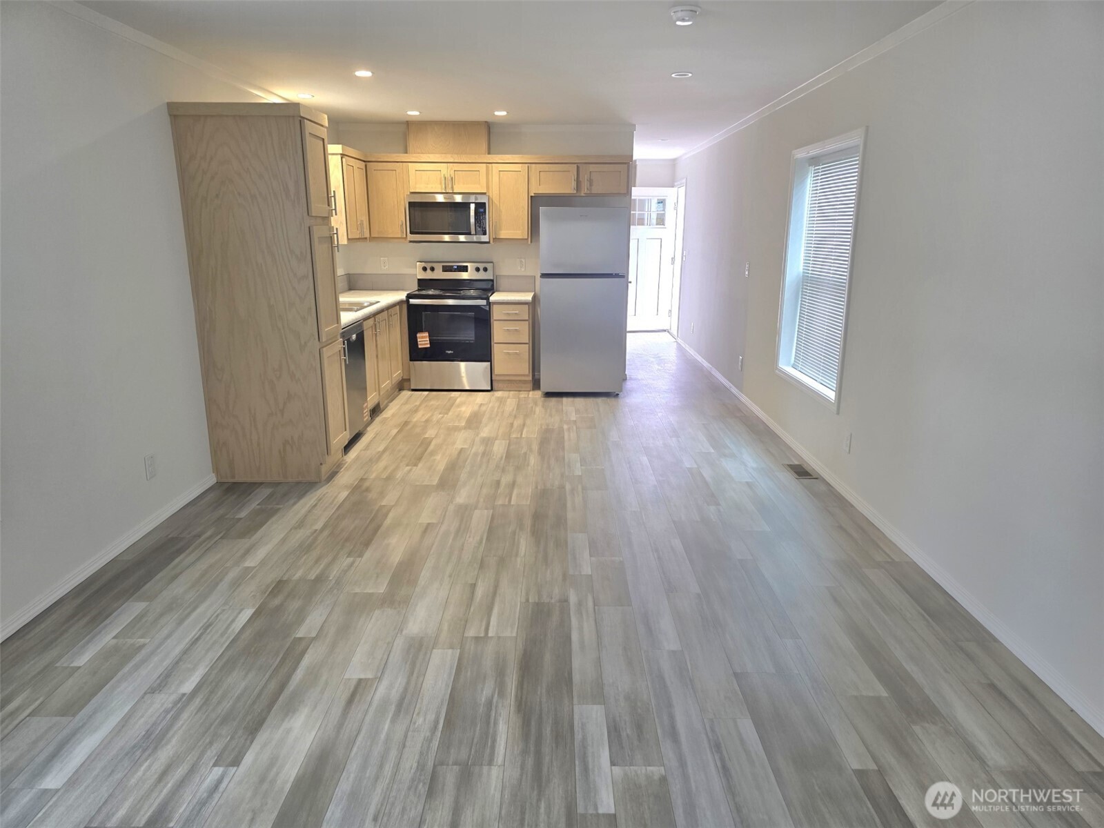 17114 153rd Avenue 19 Property Photo 3