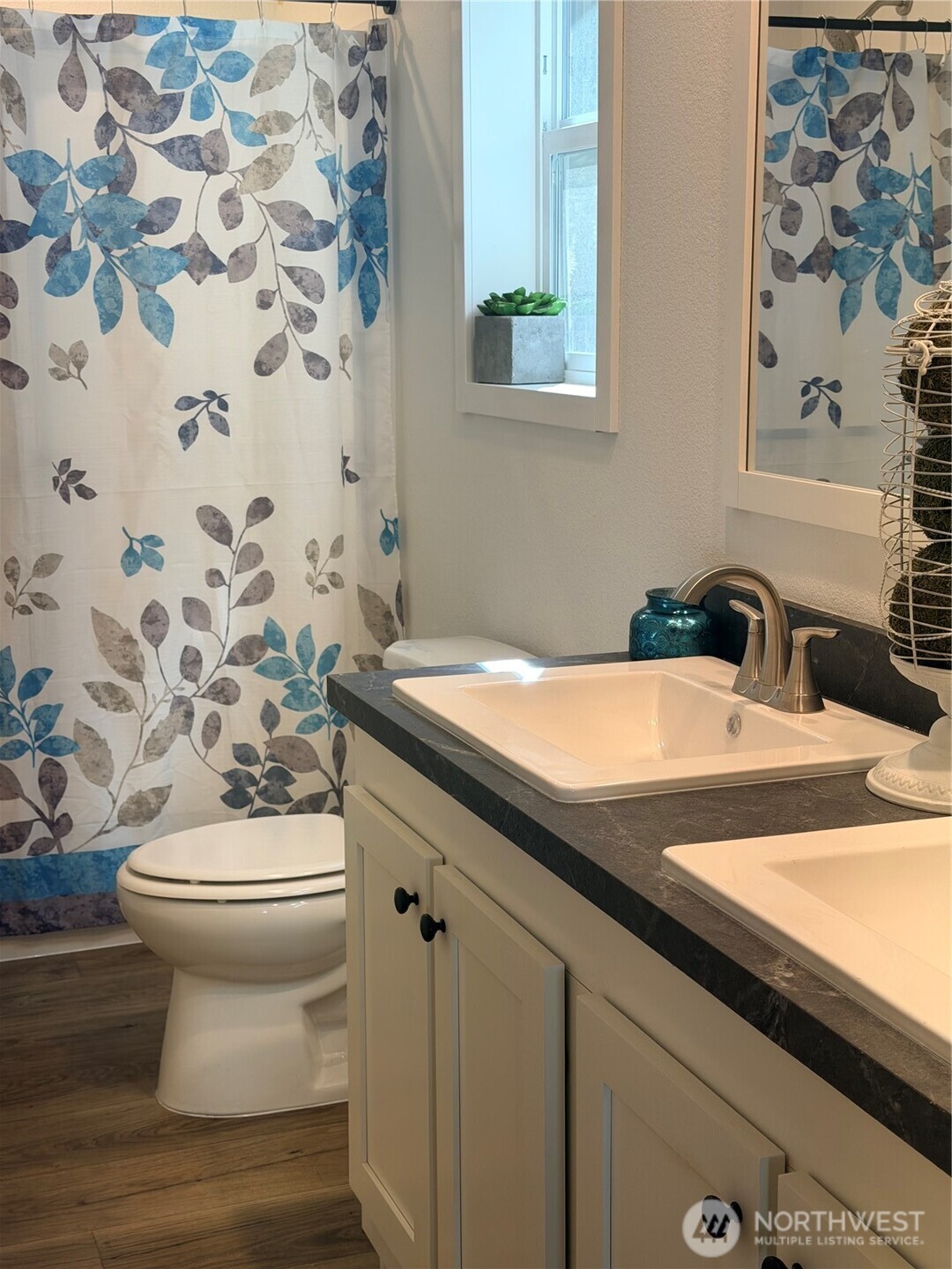 8597 Golden Valley Drive Property Photo 7