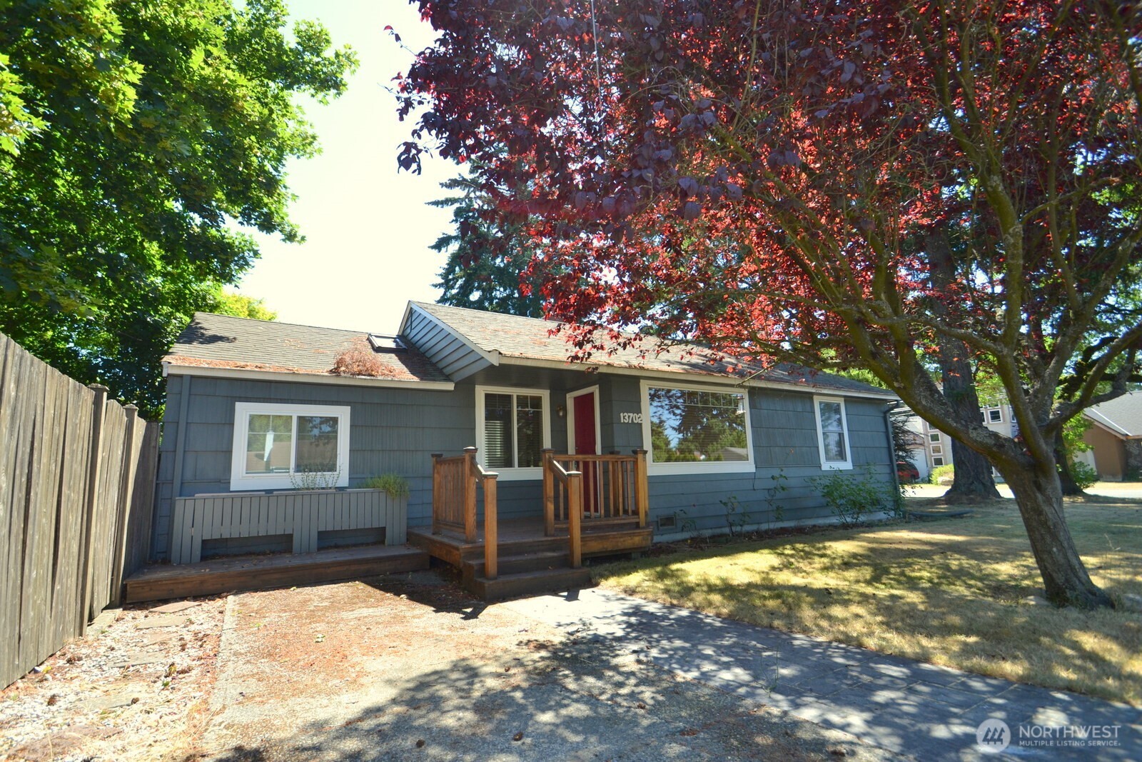 13702 Densmore Avenue Property Photo 1
