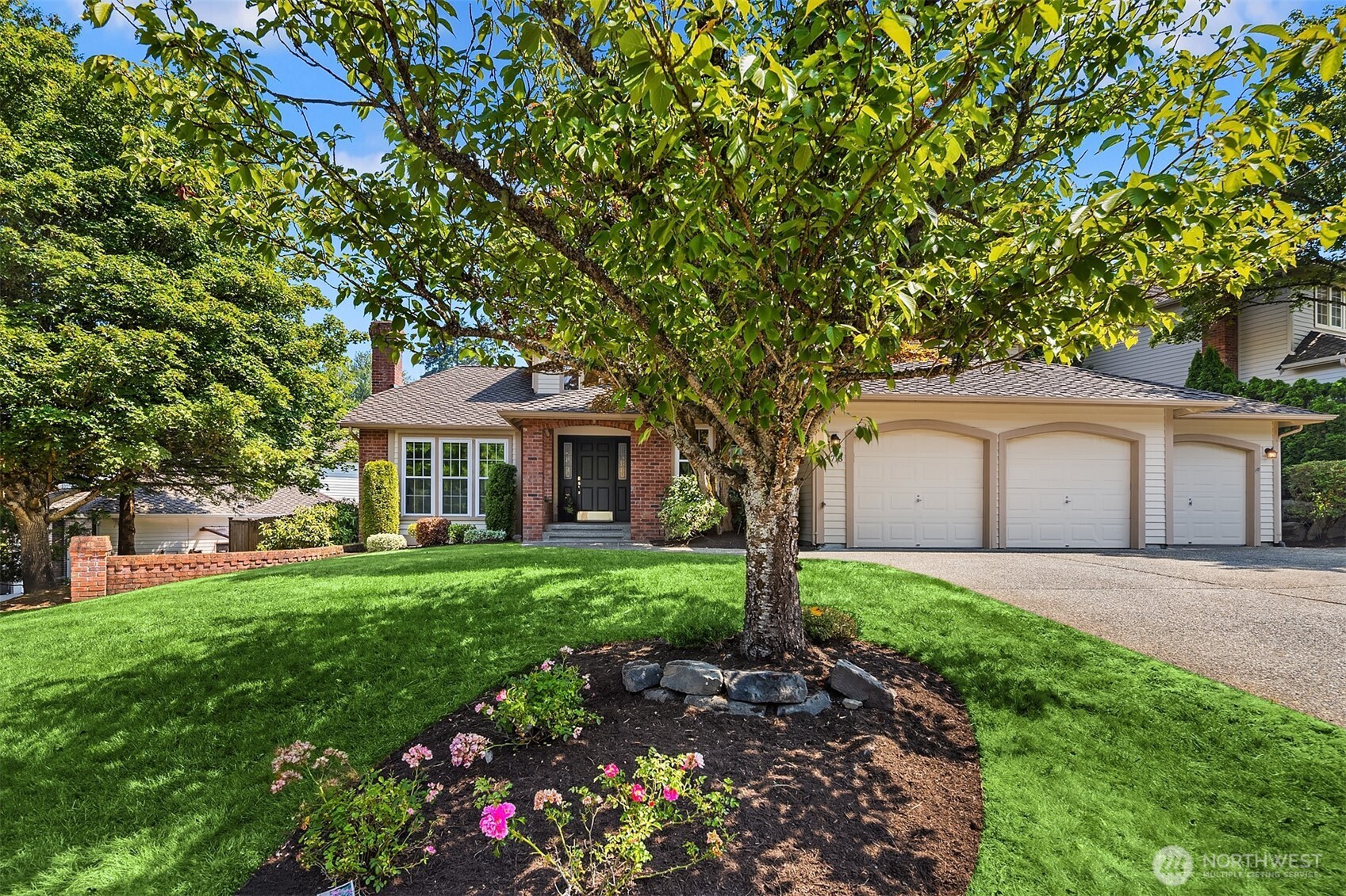 4718 191st Place Property Photo 2