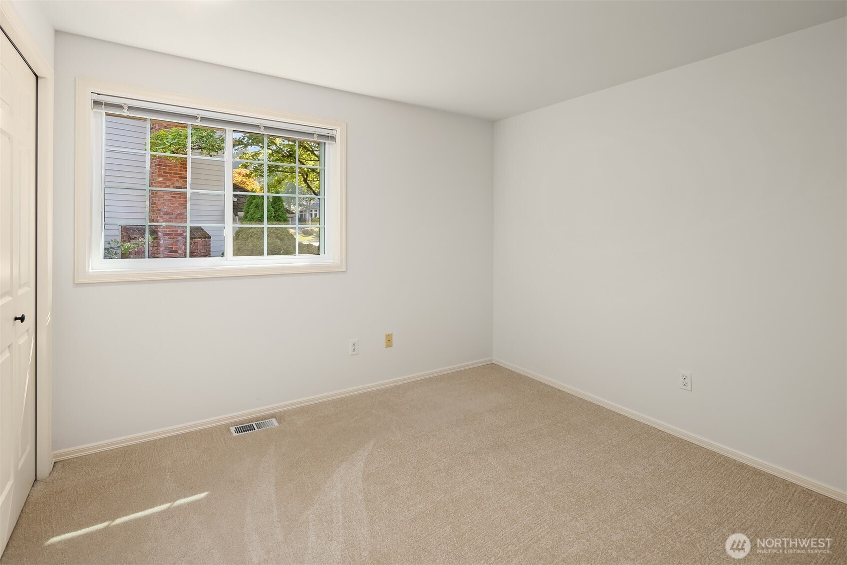4718 191st Place Property Photo 32
