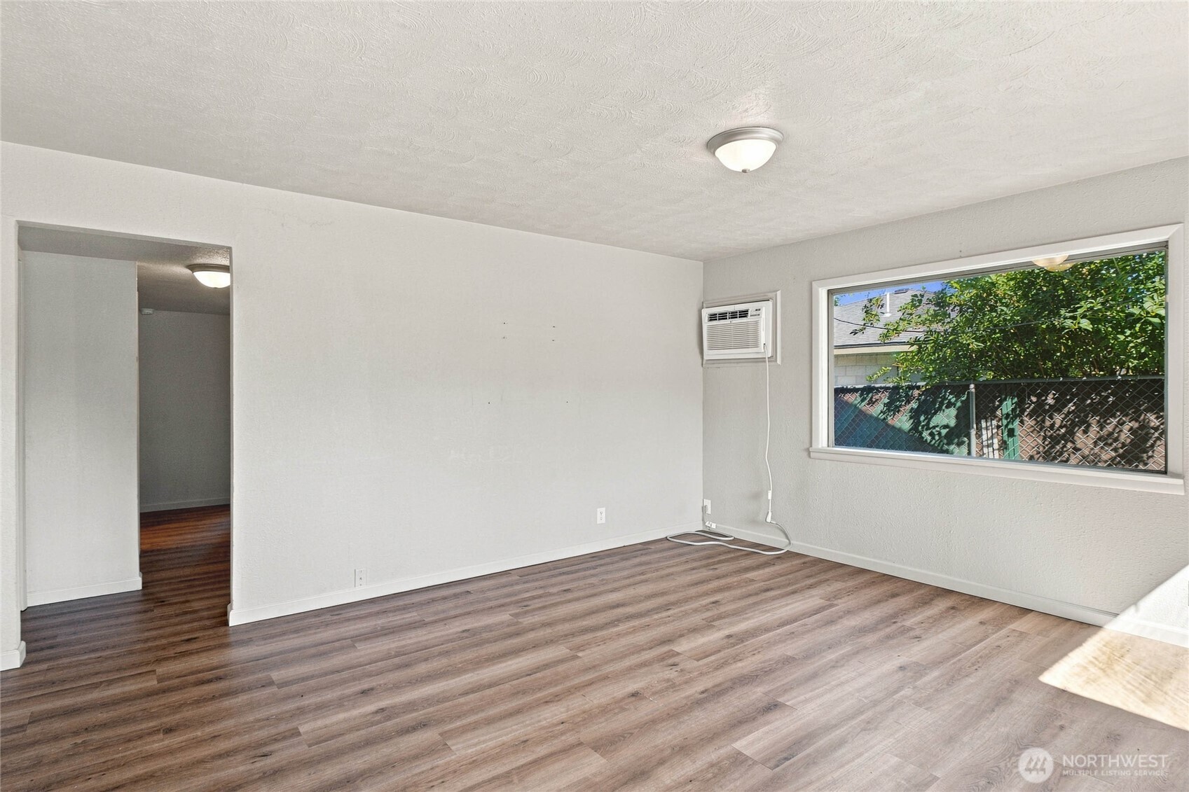 64 N James Avenue Property Photo 7