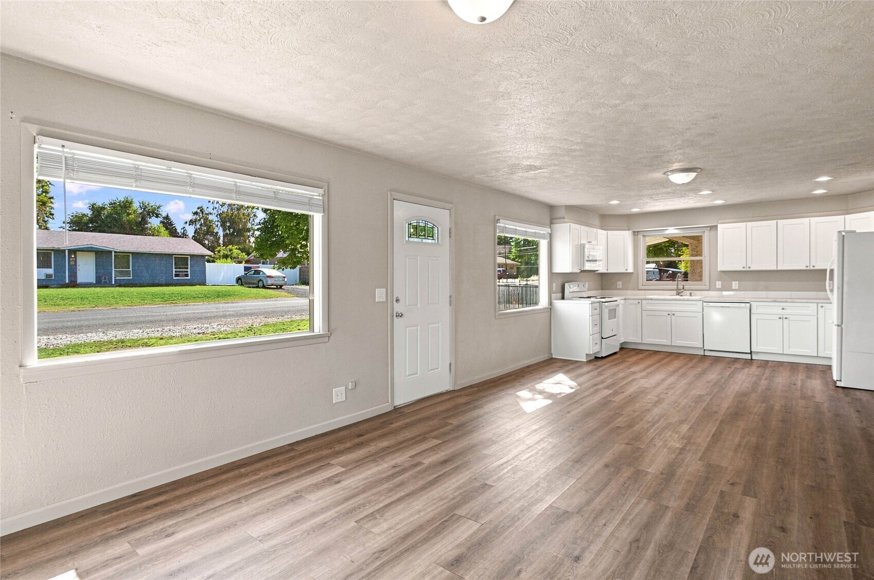 64 N James Avenue Property Photo 8
