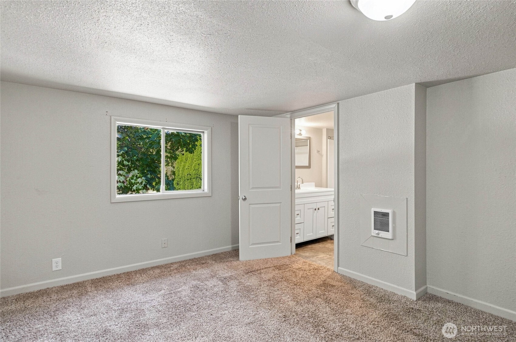 64 N James Avenue Property Photo 24