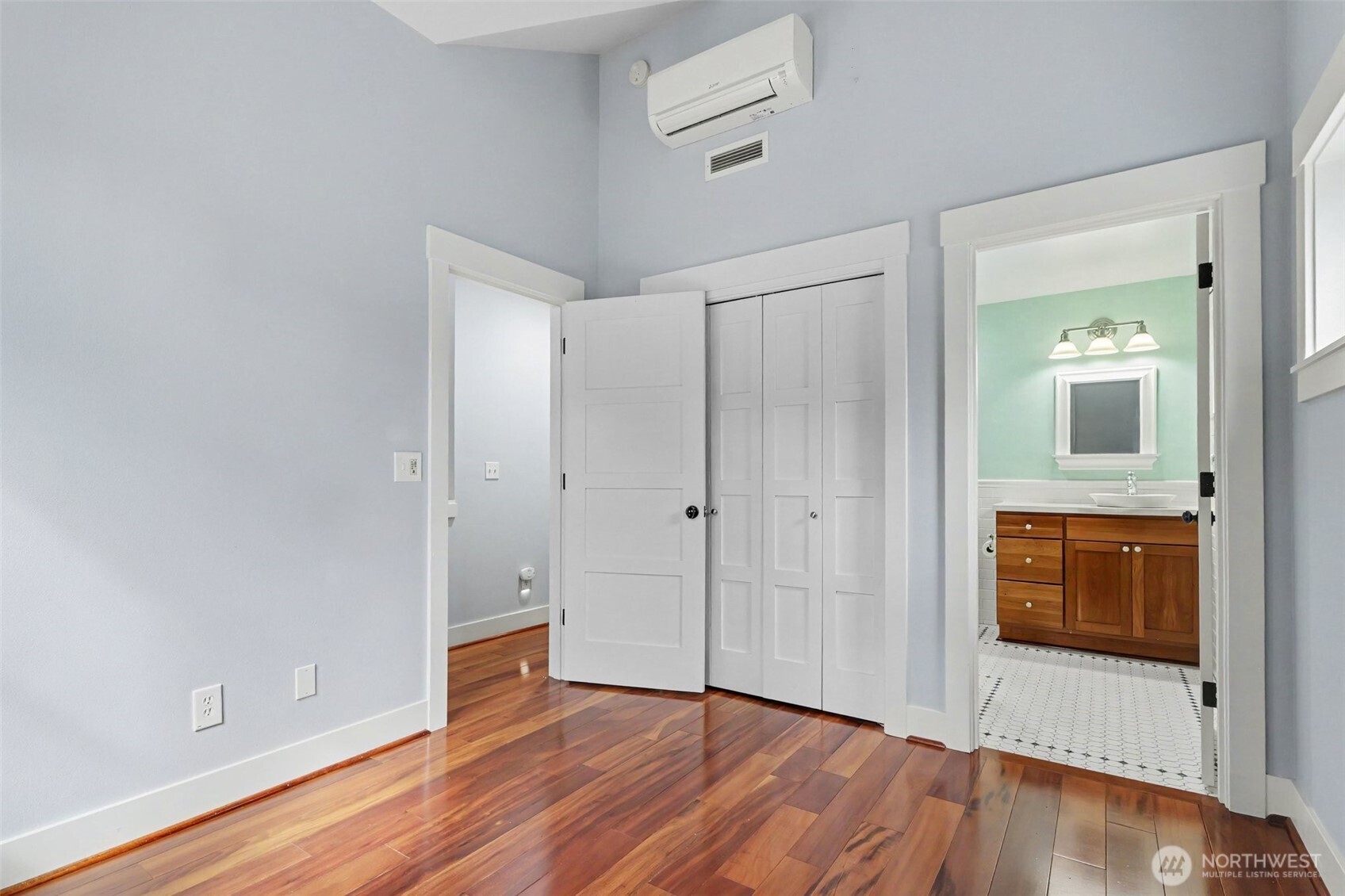 8014 Ashworth Avenue Property Photo 10