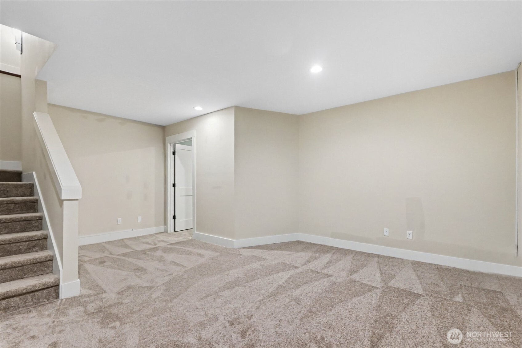 8014 Ashworth Avenue Property Photo 20