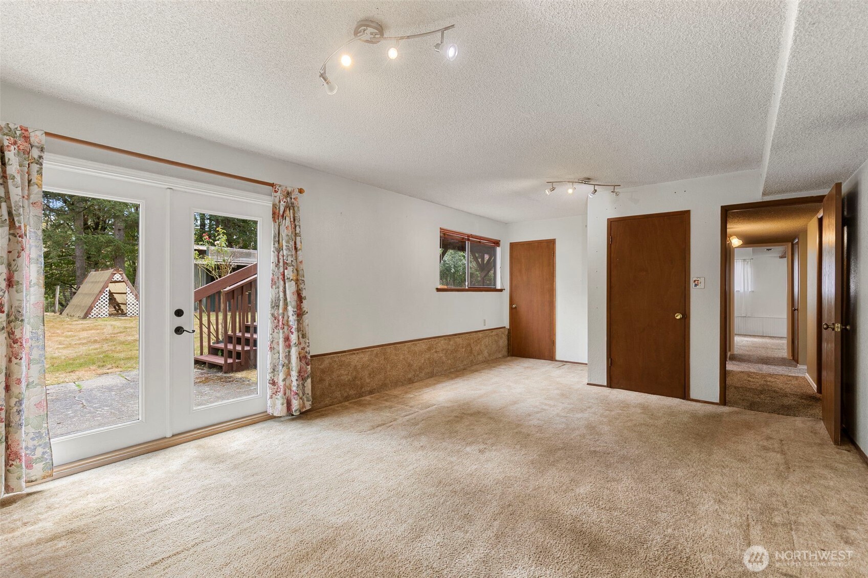 4505 Phillips Road Property Photo 26