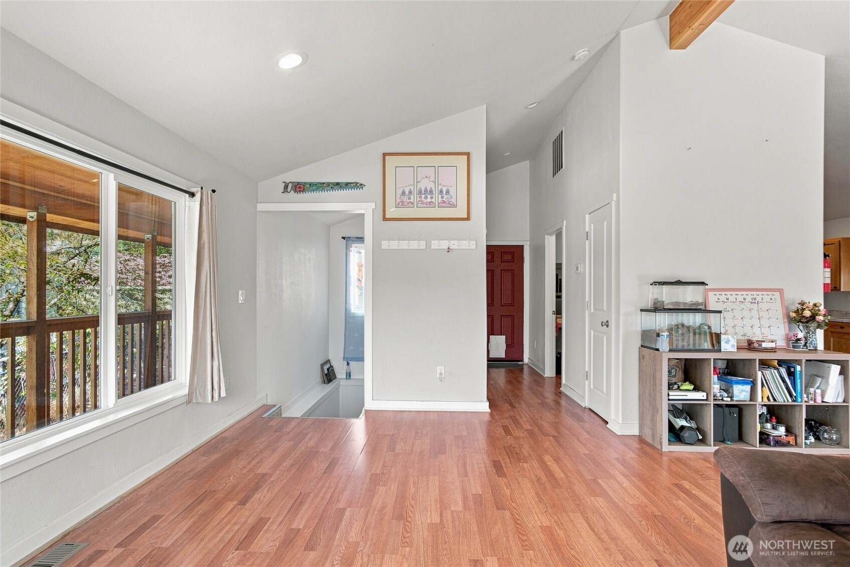 505 Beach Street Property Photo 5