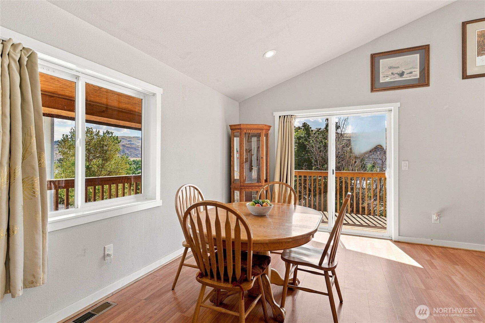 505 Beach Street Property Photo 11