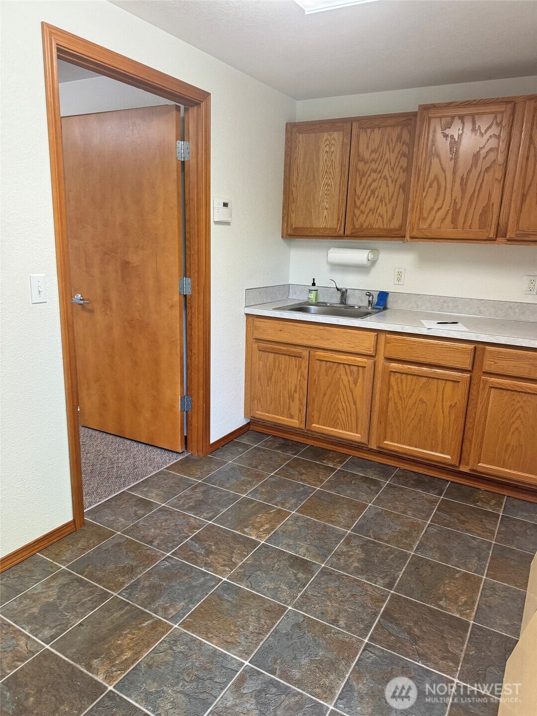 1307 College Street Property Photo 5