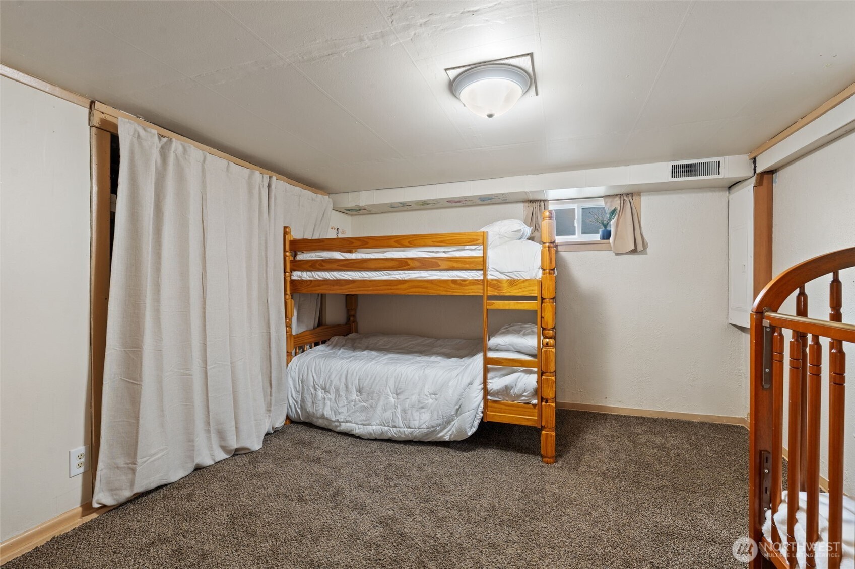 713 Hull Avenue Property Photo 25