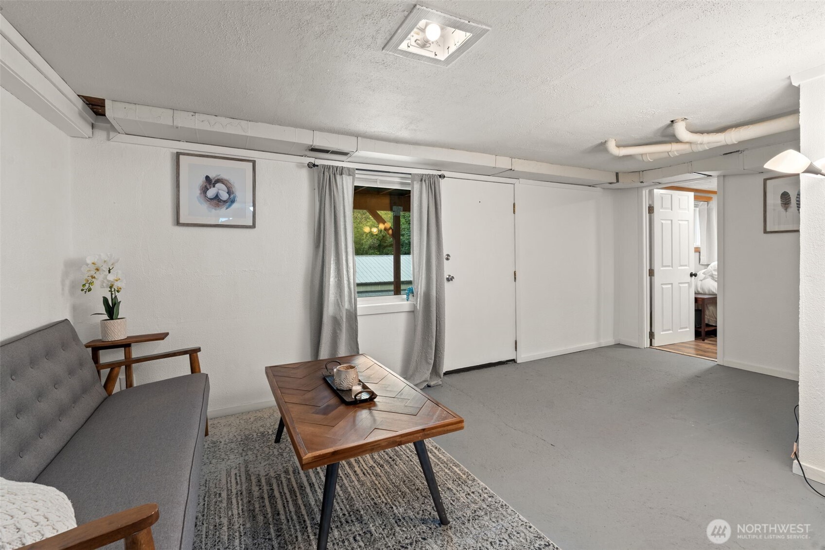 713 Hull Avenue Property Photo 28