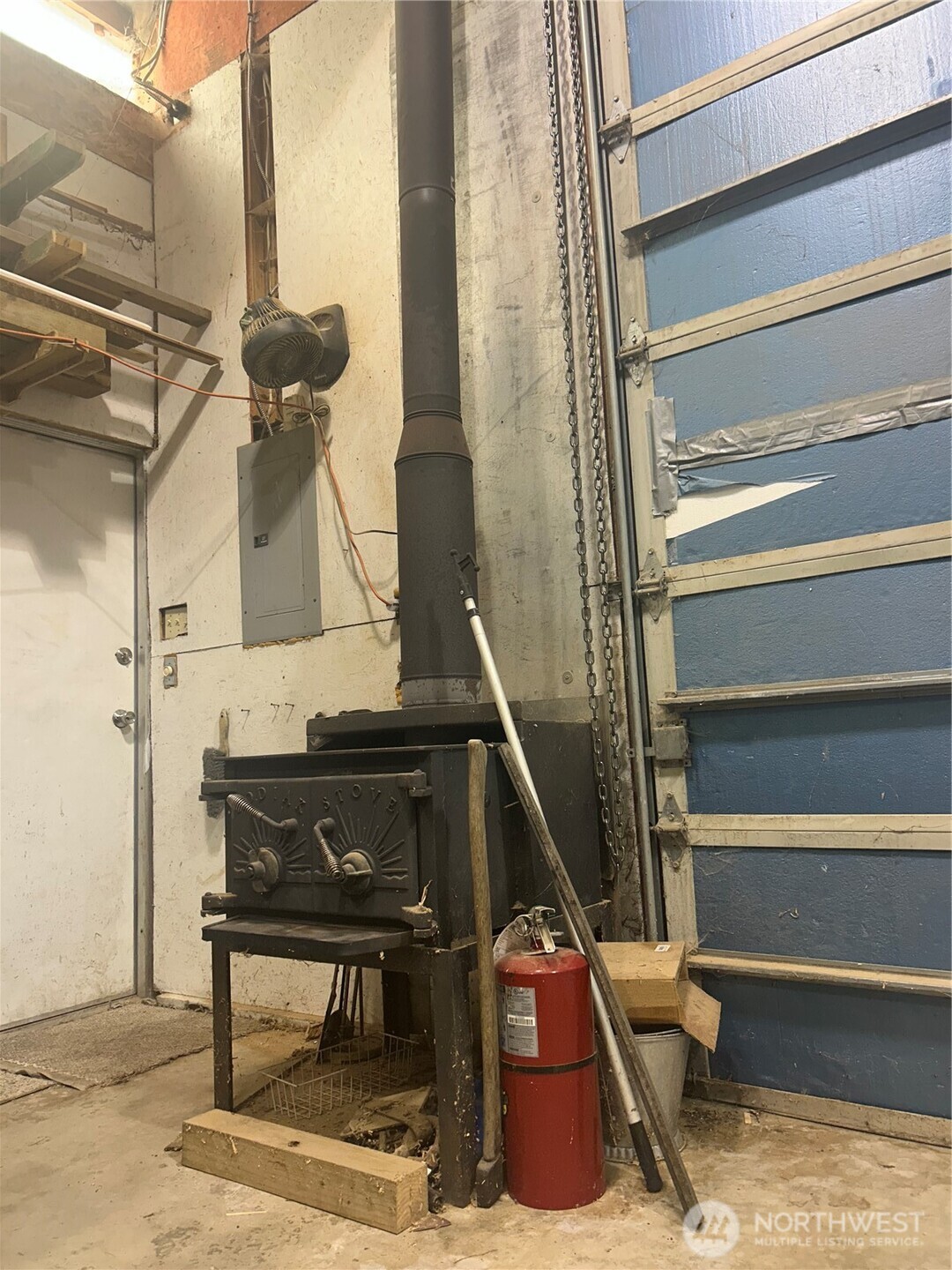 713 Hull Avenue Property Photo 37
