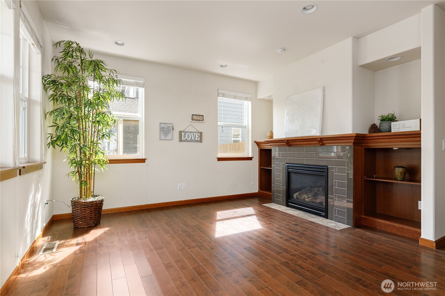 1851 Sw Downfield Way Property Photo 5