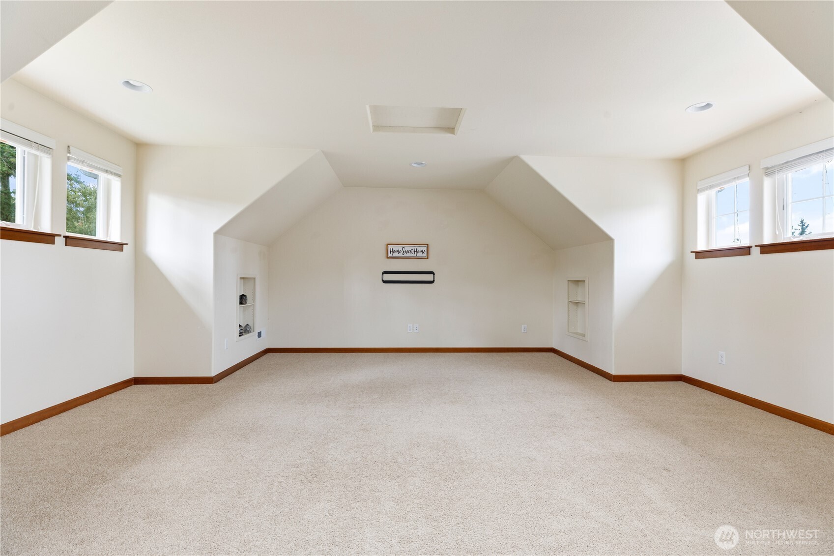 1851 Sw Downfield Way Property Photo 25
