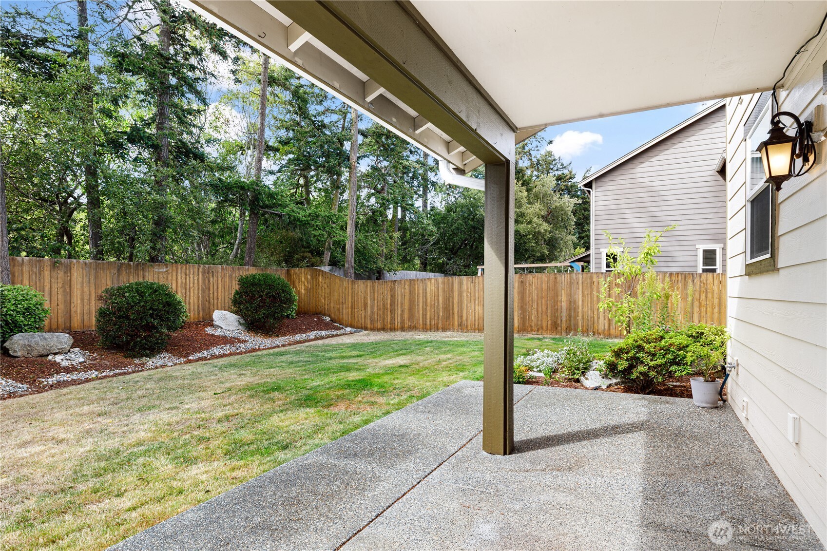 1851 Sw Downfield Way Property Photo 35