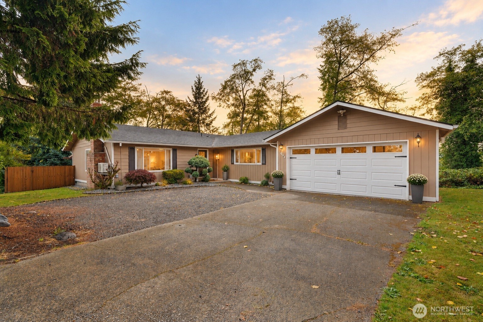 731 7th Street Property Photo 1