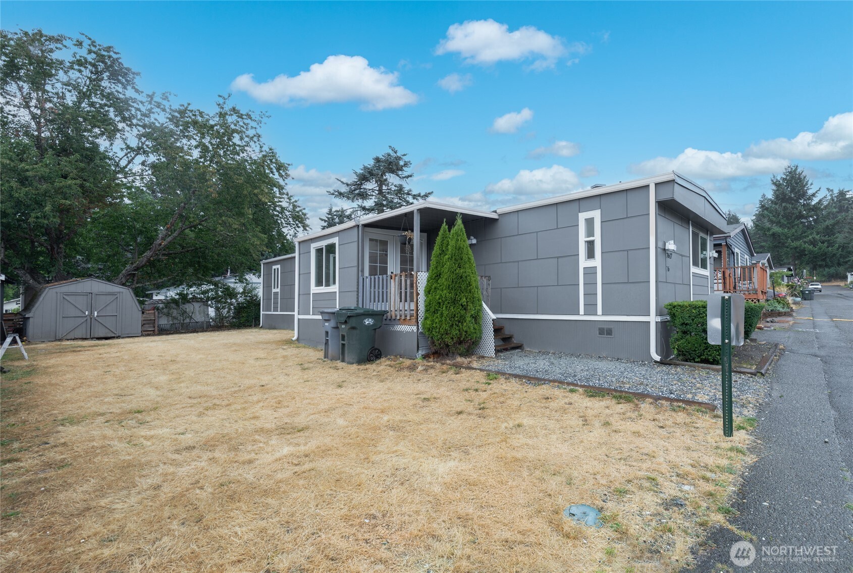7617 157th Street Ct 76 Property Photo 5