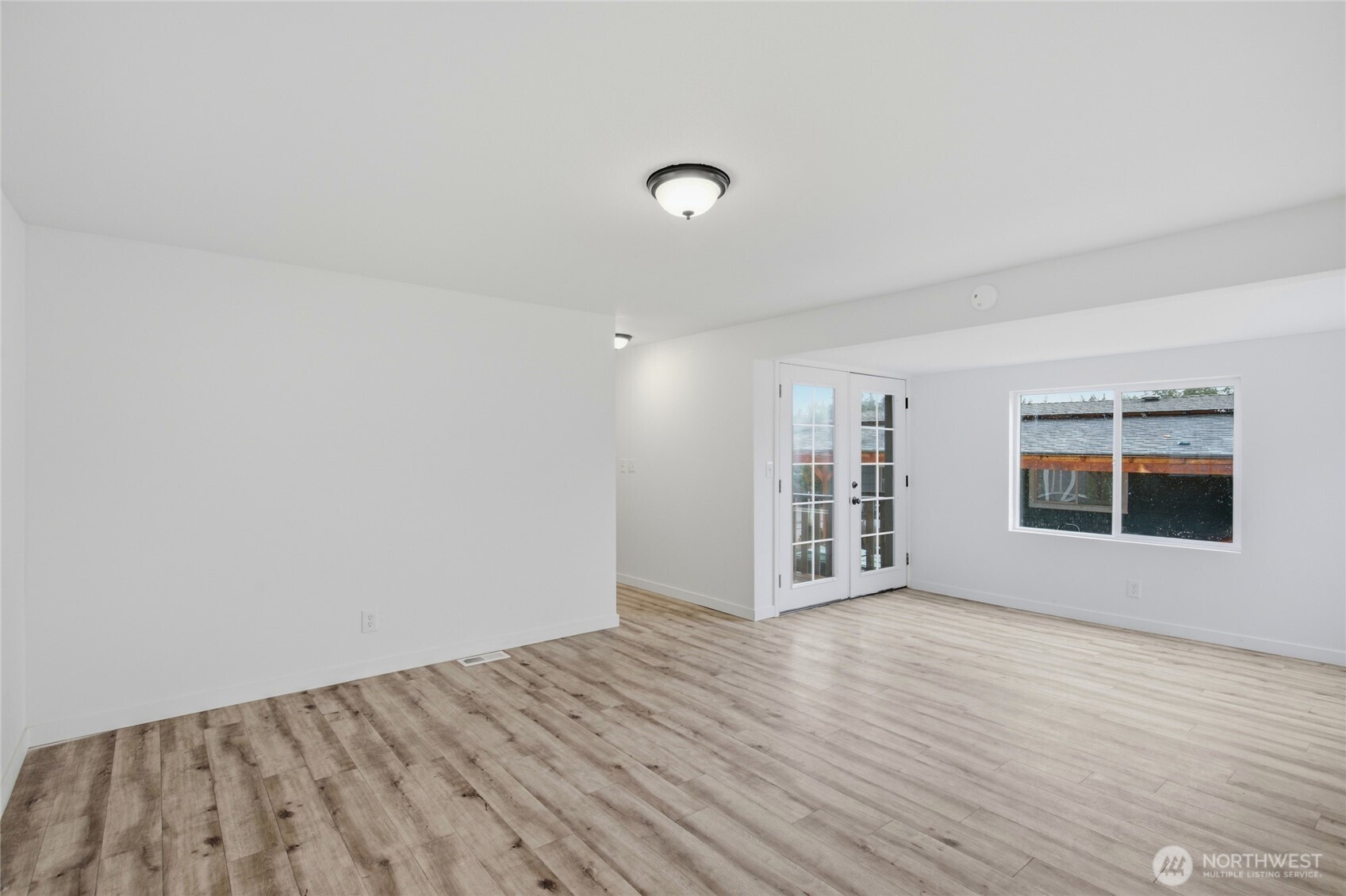 7617 157th Street Ct 76 Property Photo 8