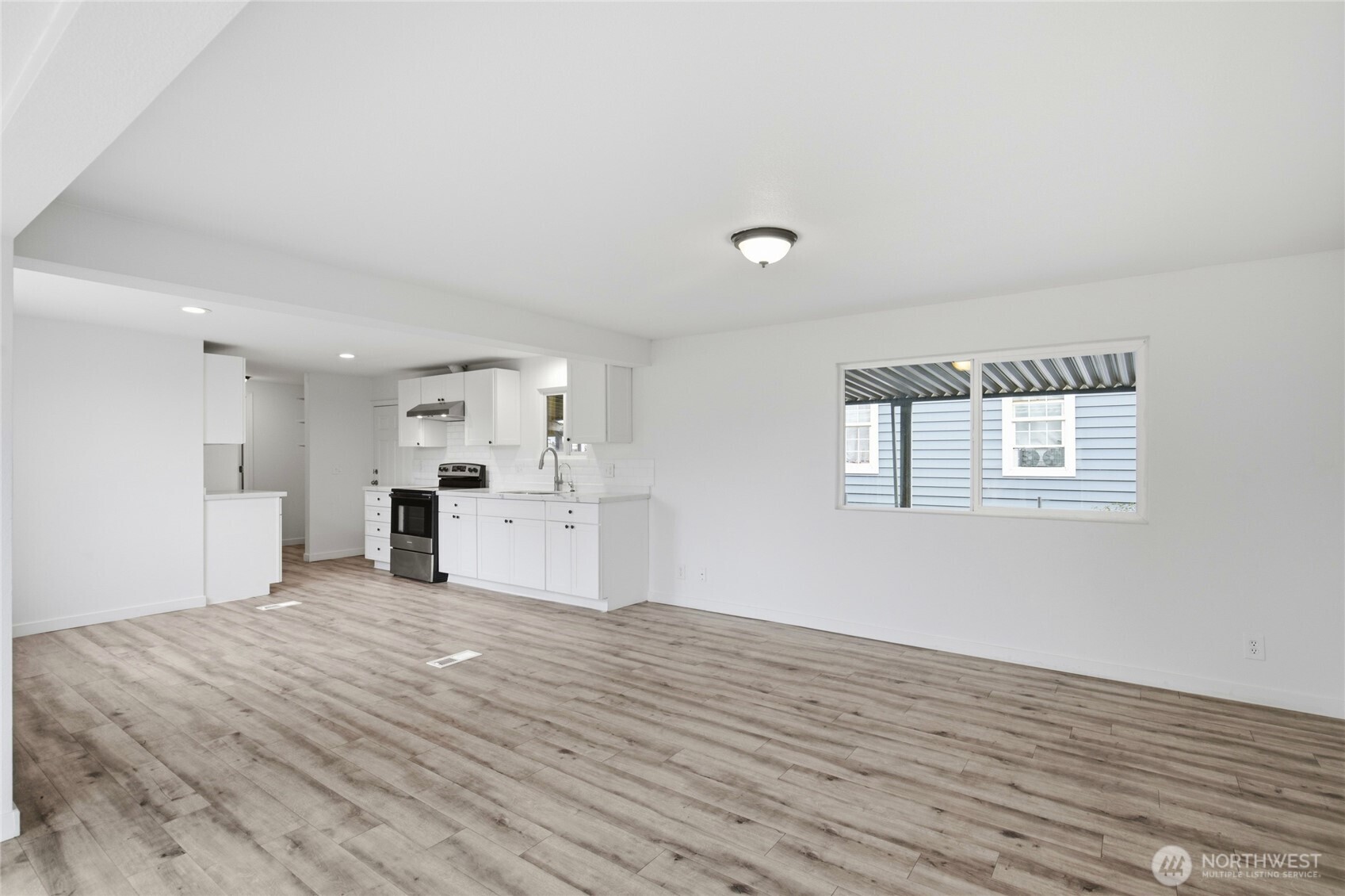 7617 157th Street Ct 76 Property Photo 14