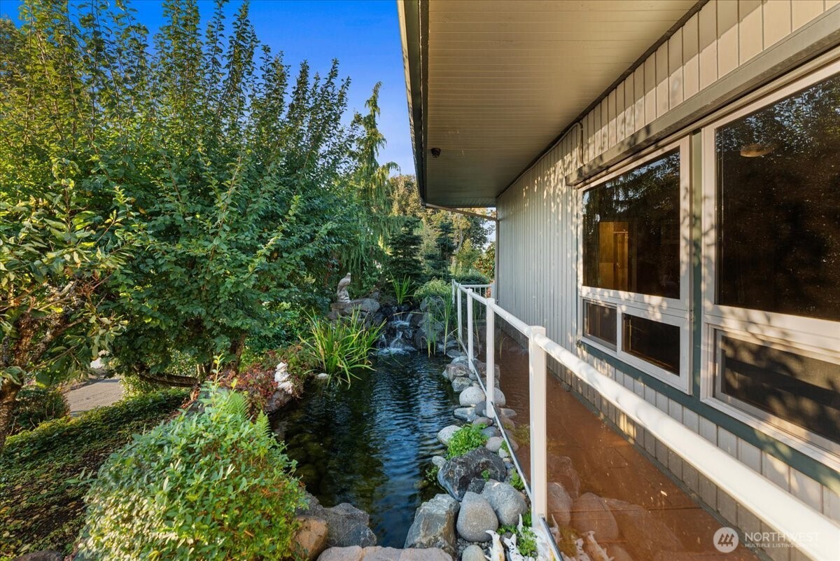 1124 S 274th Place Property Photo 13