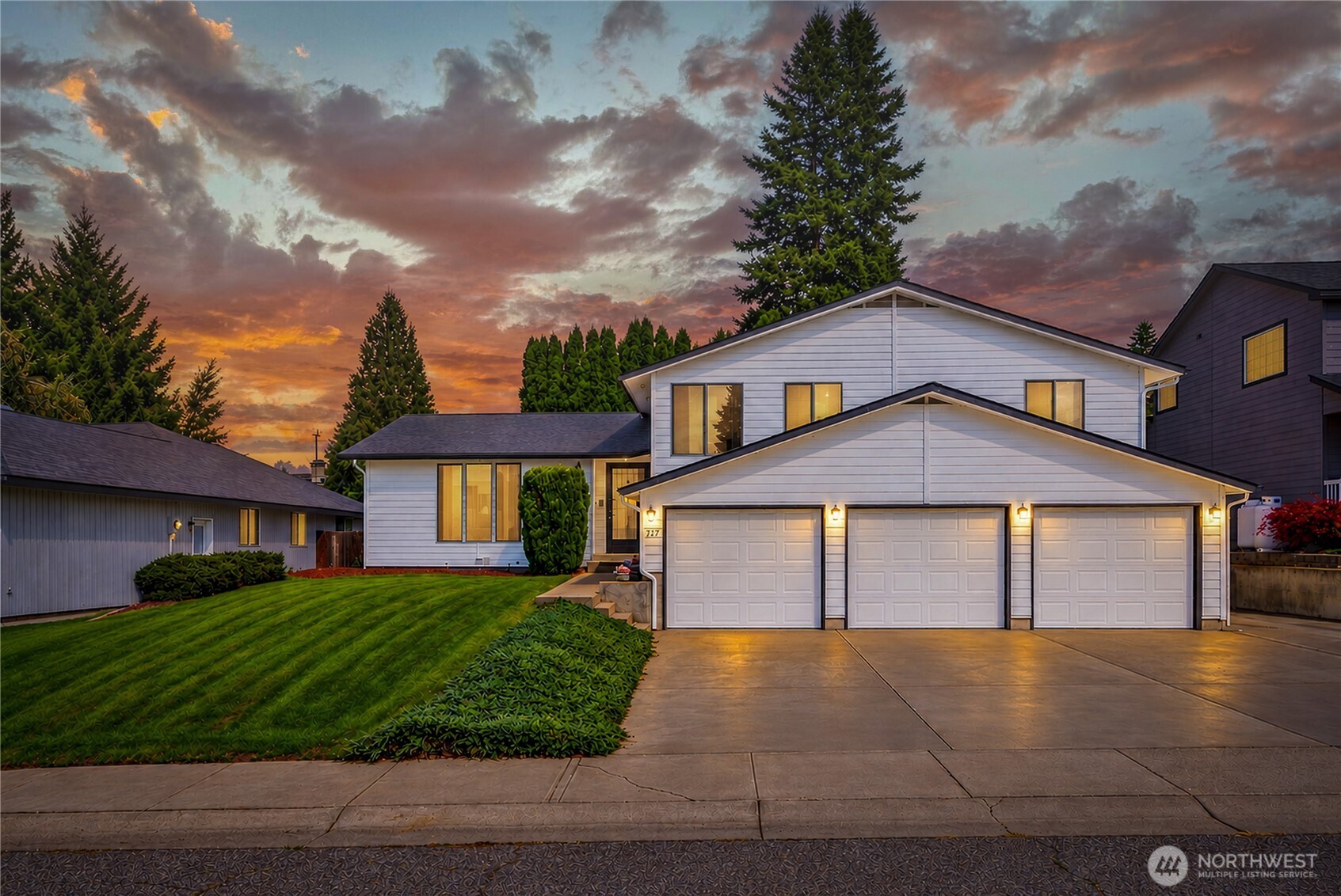 717 12th Street Property Photo 1
