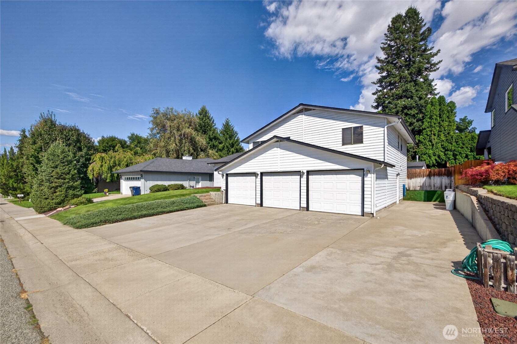 717 12th Street Property Photo 3