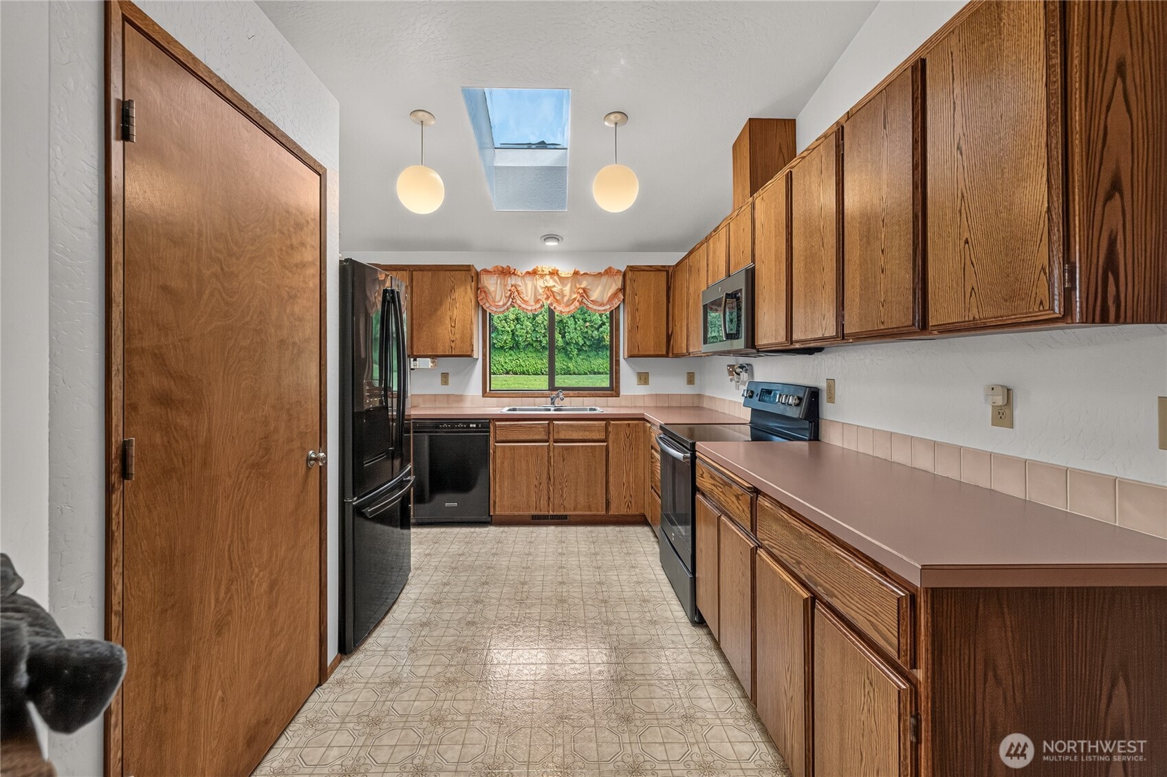 717 12th Street Property Photo 11